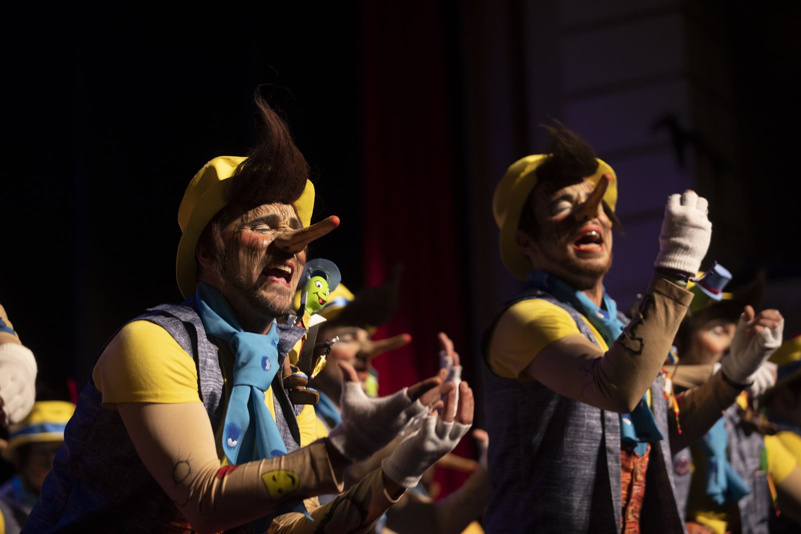 Imágenes de la actuación de la murga de Ayamonte "Los embusteros" en el Carnaval Colombino