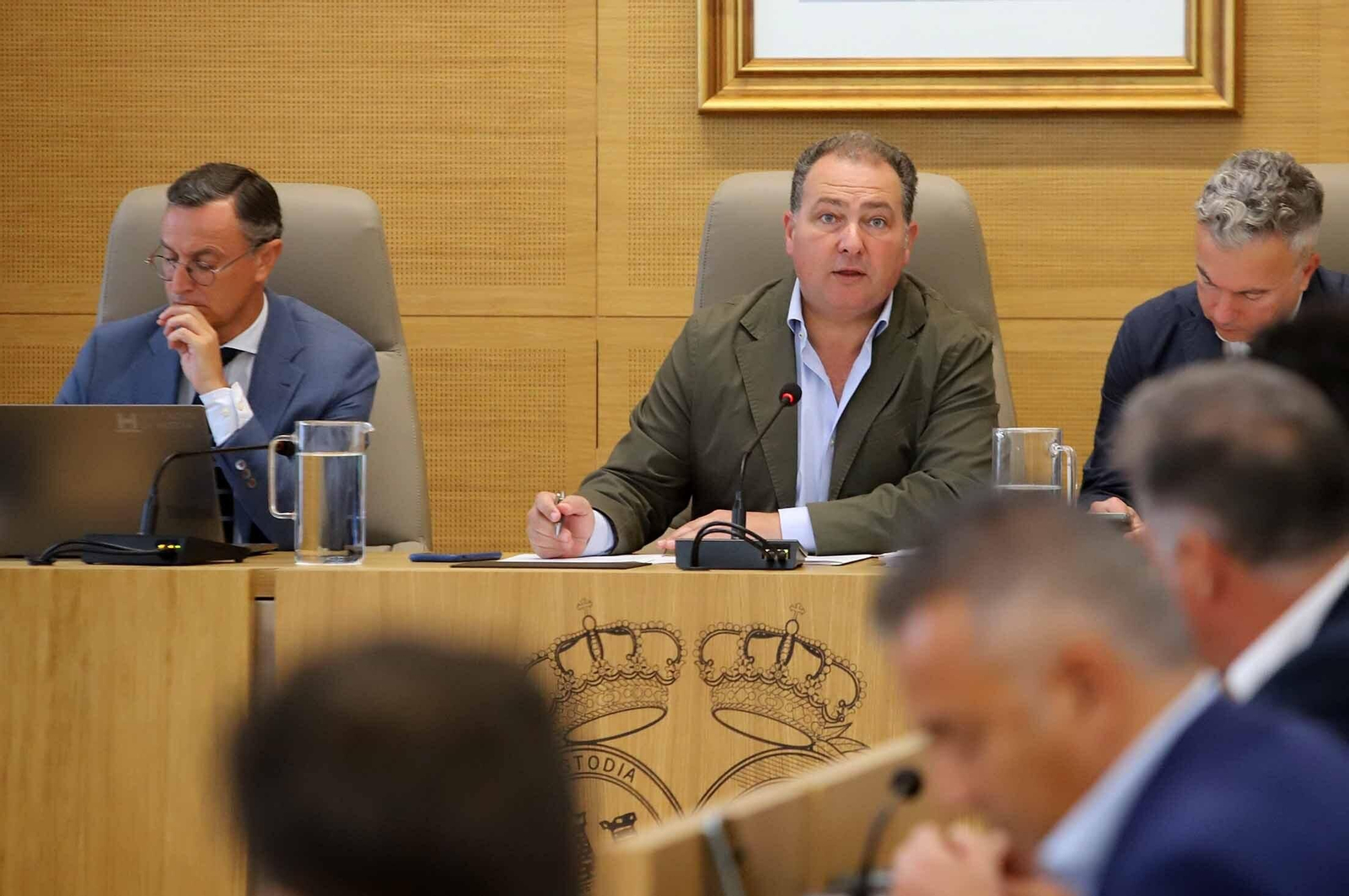 Imágenes del pleno extraordinario celebrado en la Diputación de Huelva