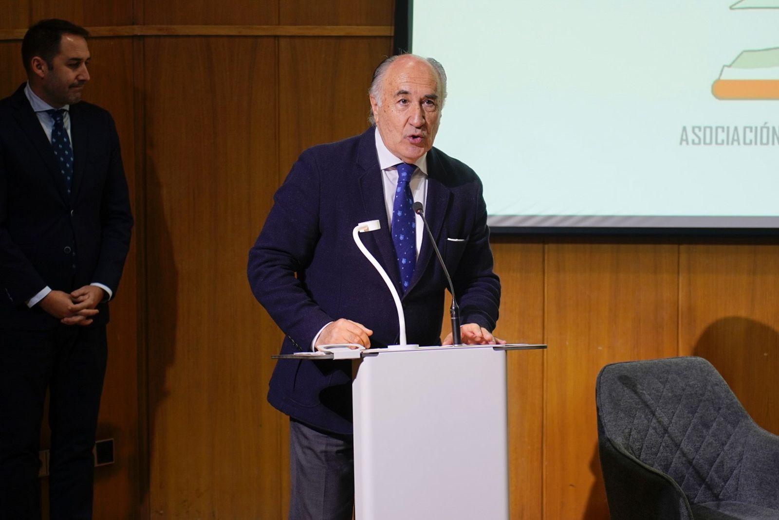 Fotos de la entrega del reconocimiento a Asier Unciti