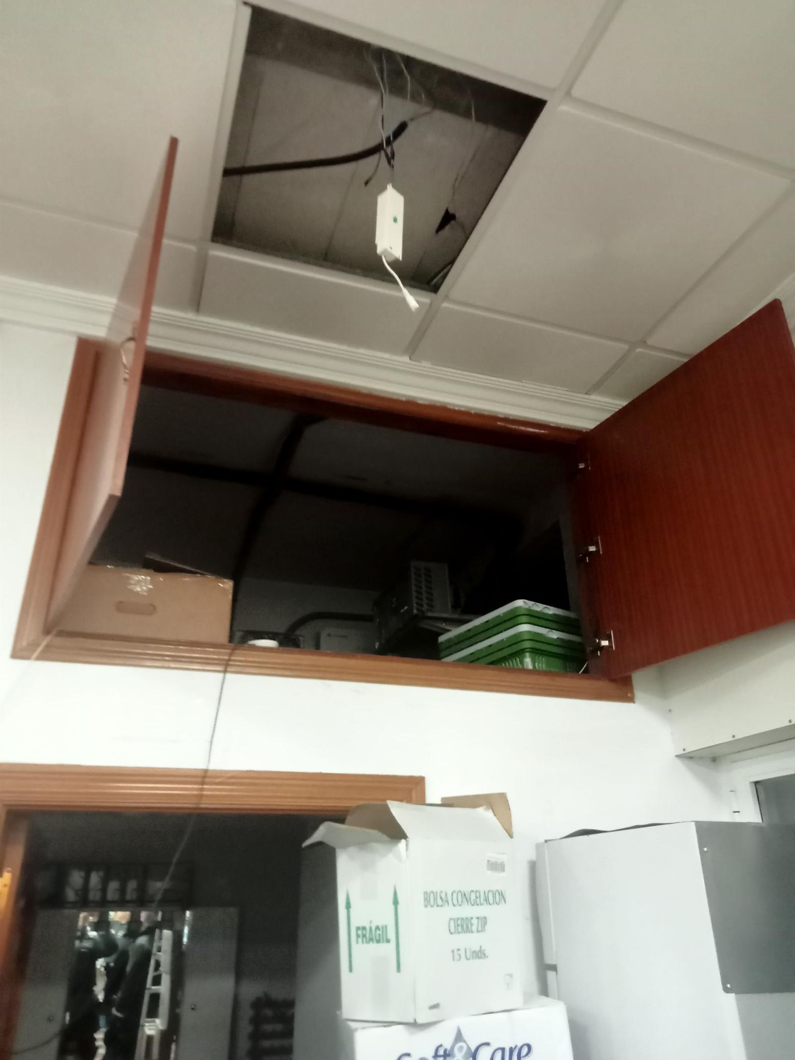 Altillo donde se escondian los presuntos autores.