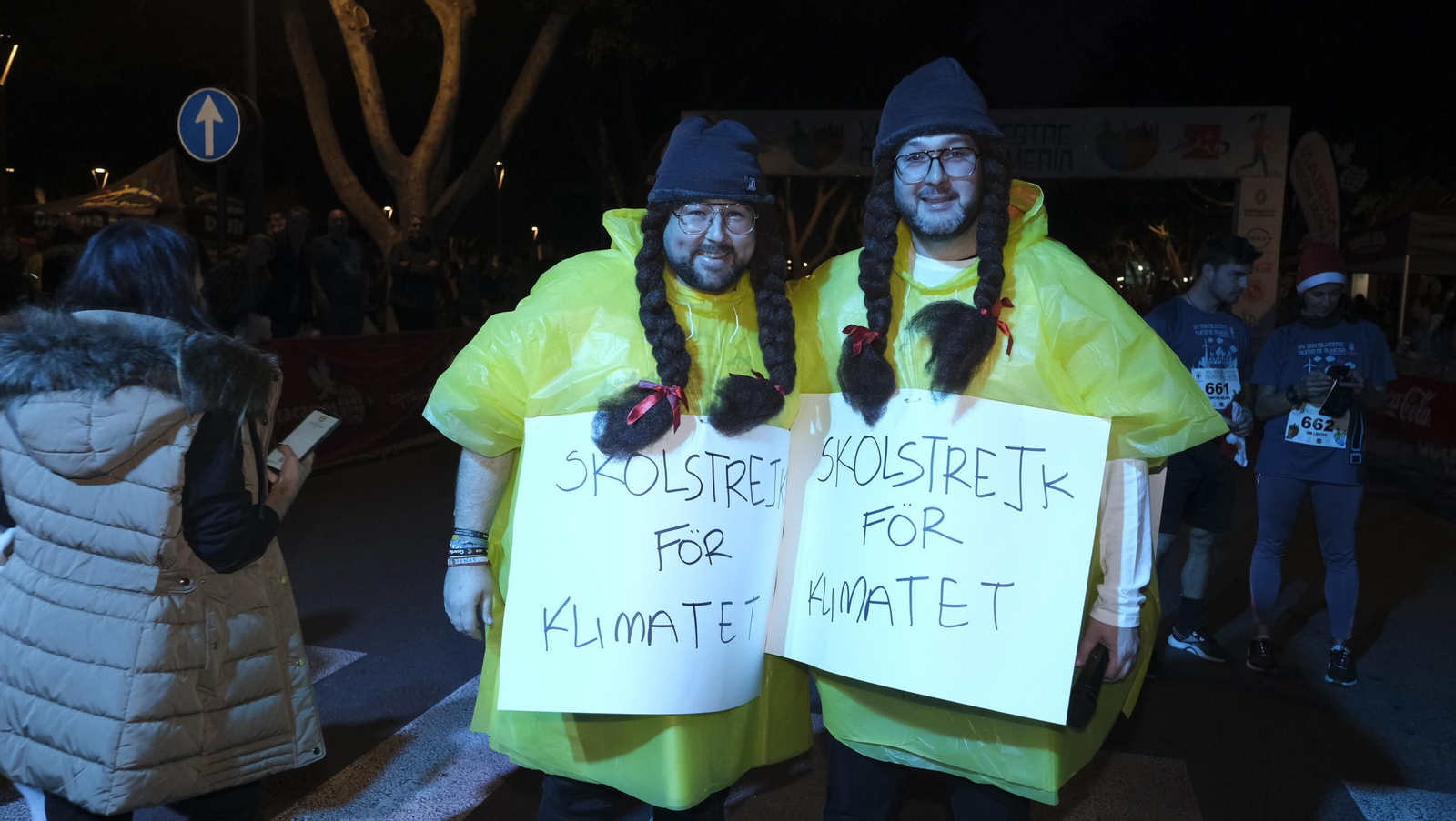 Imágenes de la XIV edición de la San Silvestre de Almería