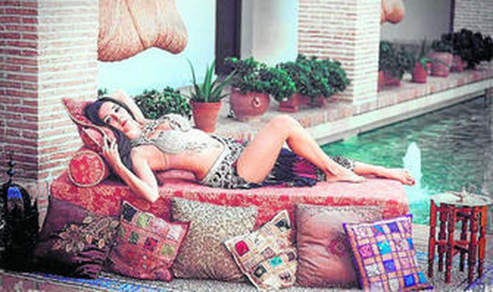 Cristina Samaniego es una de las mejores profesionales en Danza Oriental de España.