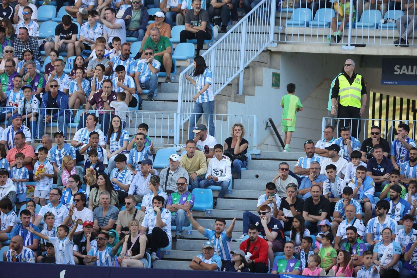 Búscate en el Málaga CF - Mérida en las gradas de La Rosaleda