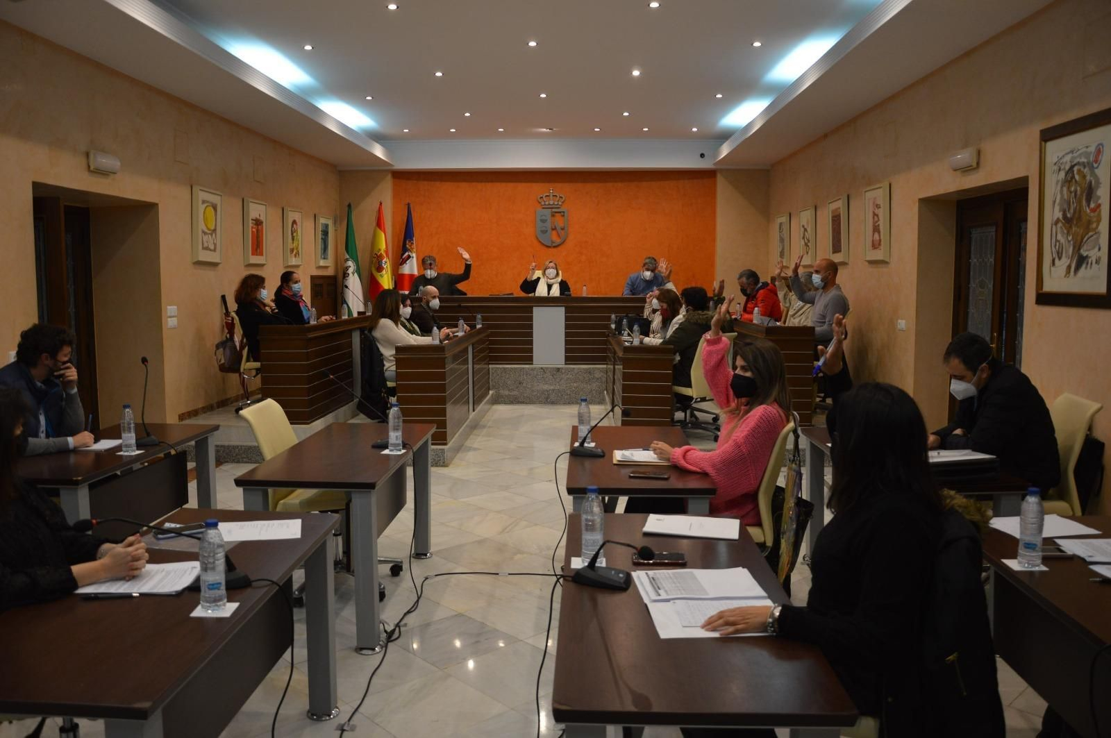 Pleno celebrado en Almonte donde se aprobó la modificación del plan de ajuste.