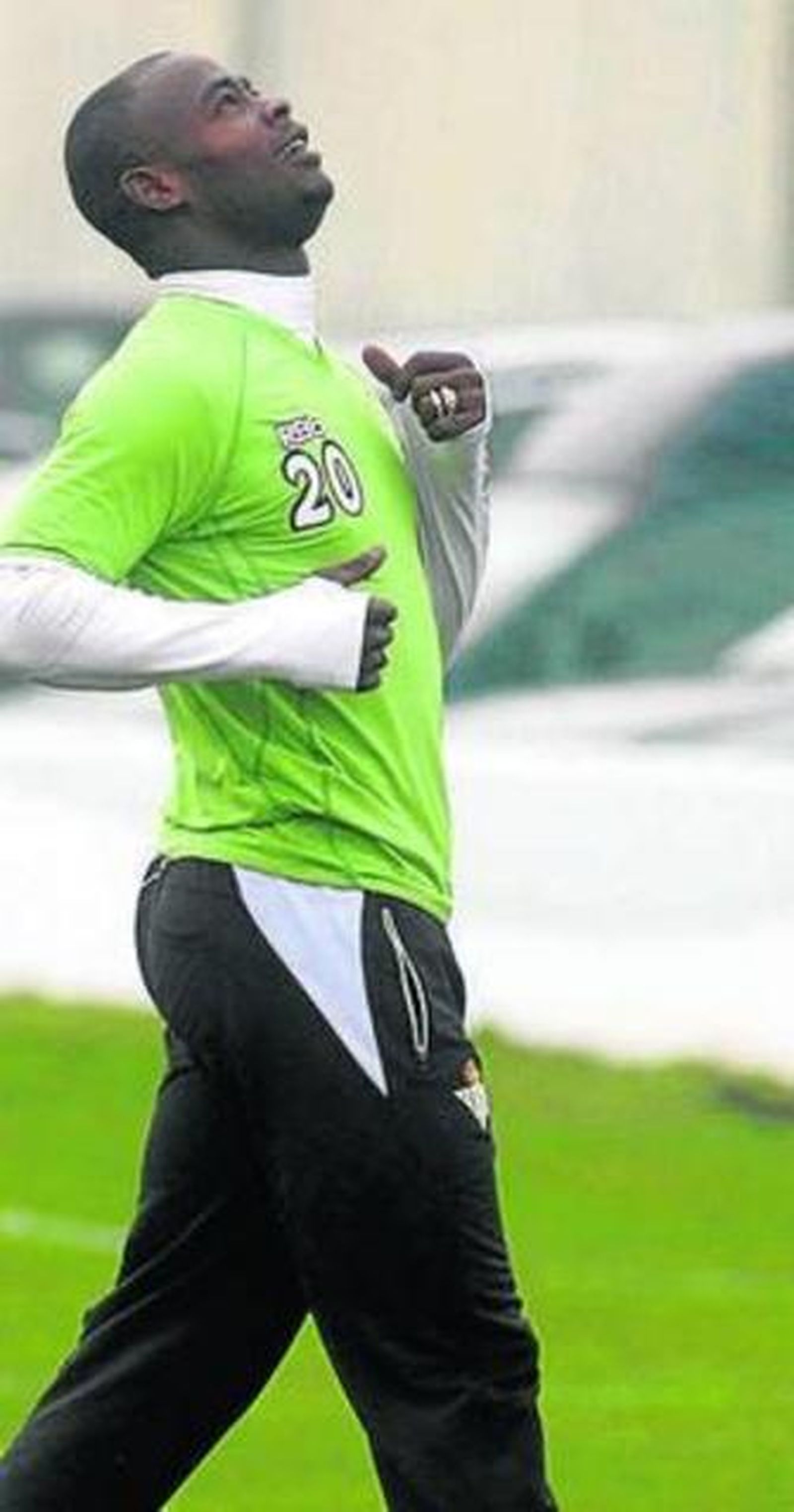 Juanma recorta a Carlos García en un momento de la sesión.