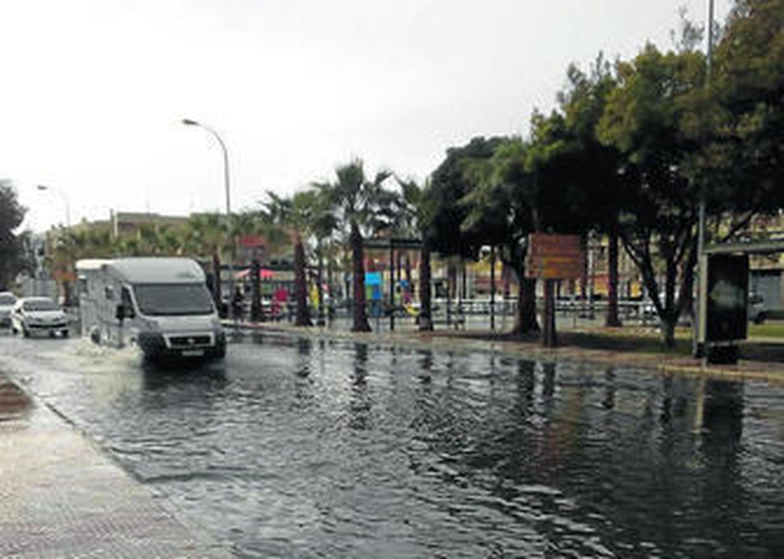 La avenida El Sabinal fue una de las más afectadas por el temporal del 16 de febrero.