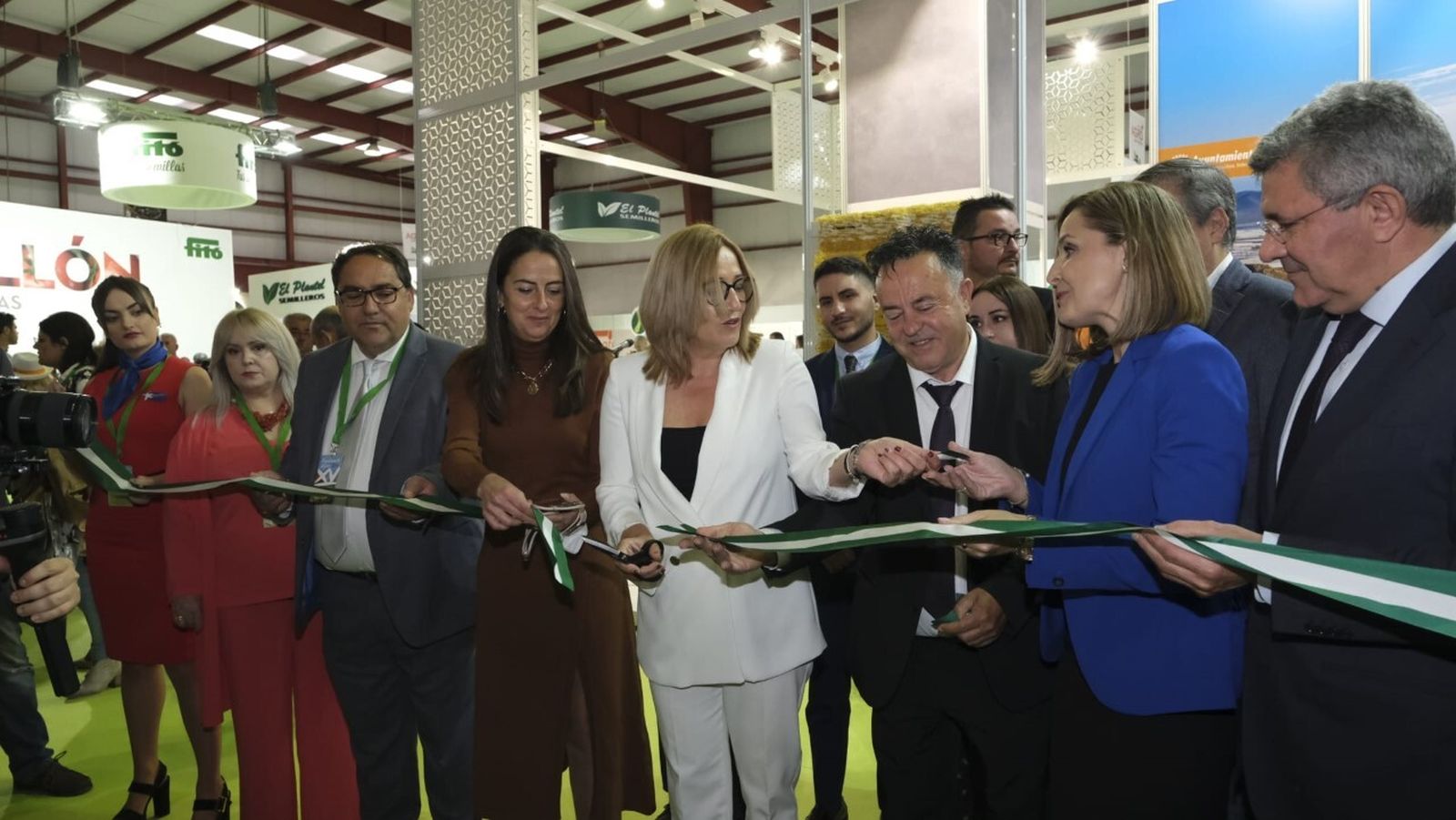 Inauguración de Expolevante 2022 por parte de autoridades y organizadores