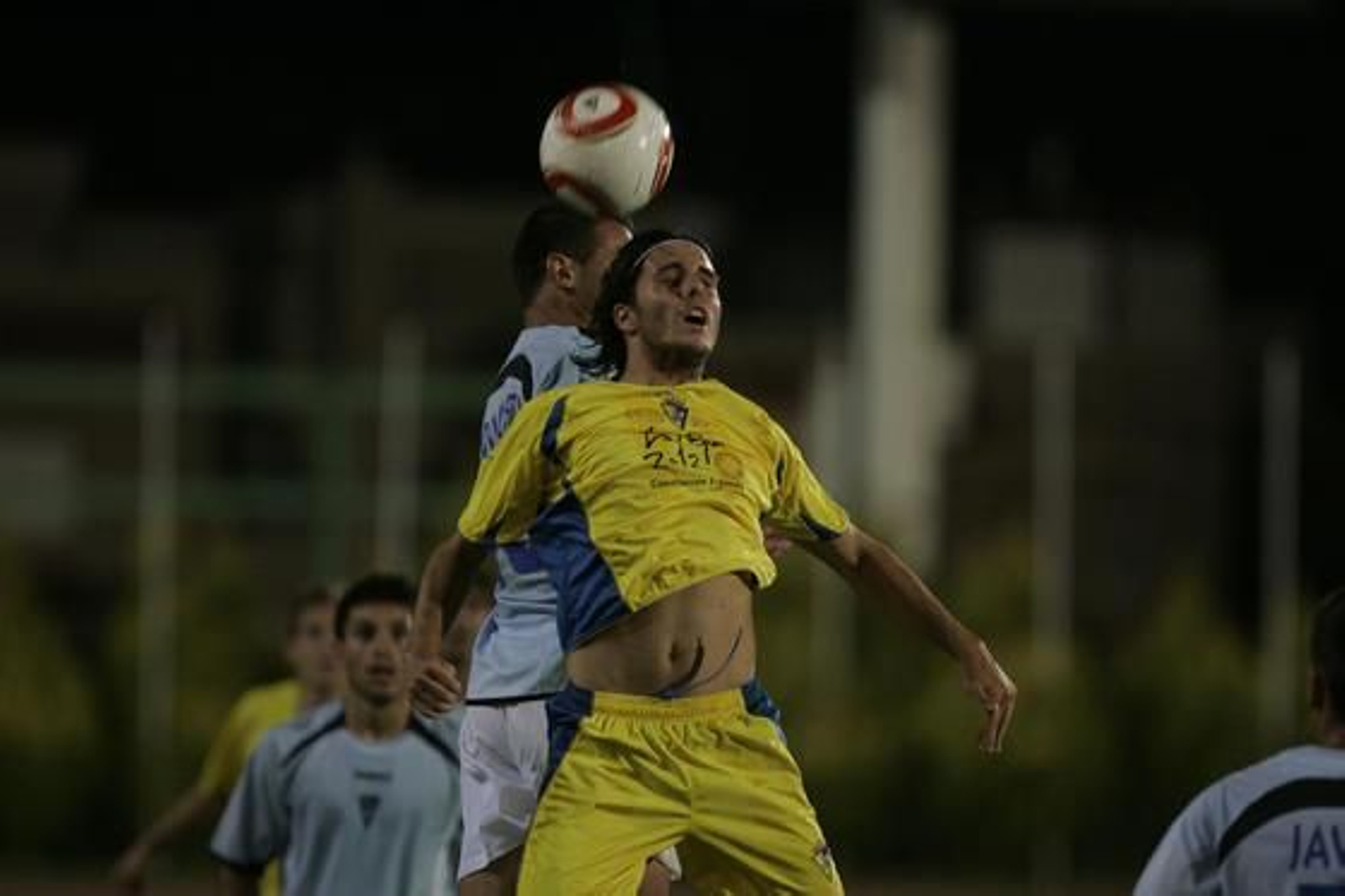 David González también debutó entrando en lugar de Lolo Armario. 

Foto: Javier Alonso