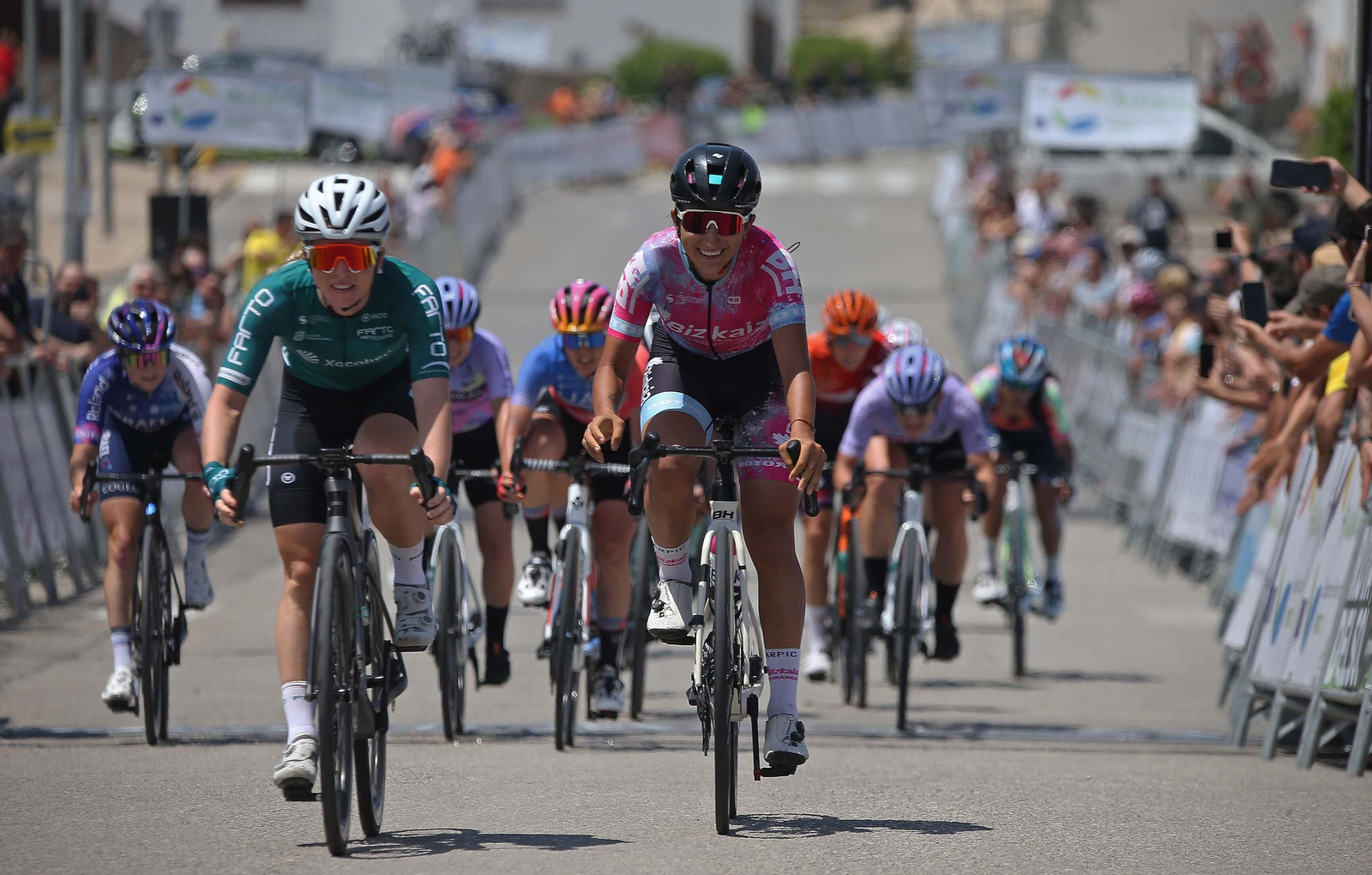 Fotos de etapa final de la Vuelta Ciclista a Andalucía Elite Women en Castellar