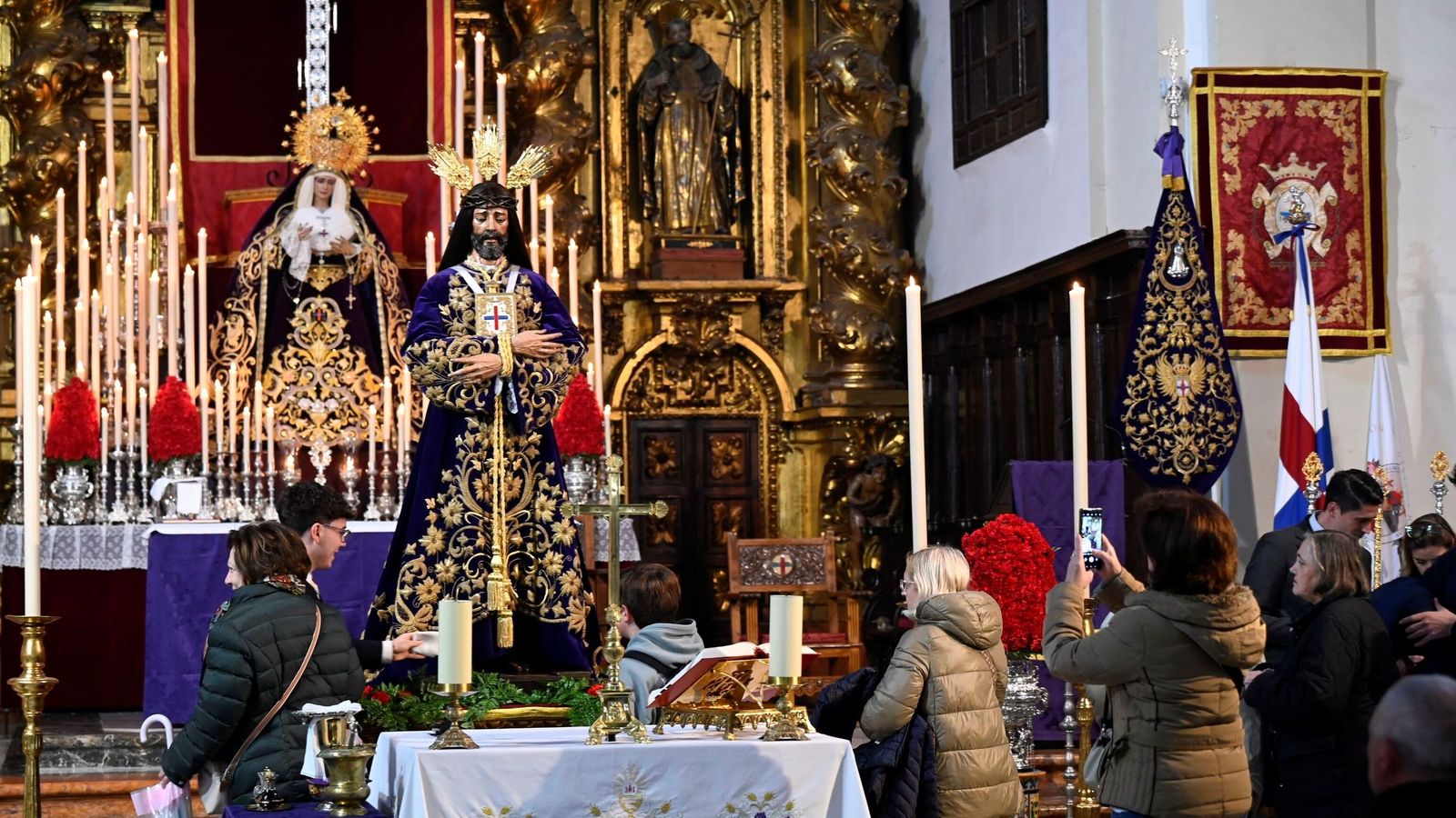 Detalle del besapiés del Rescatado