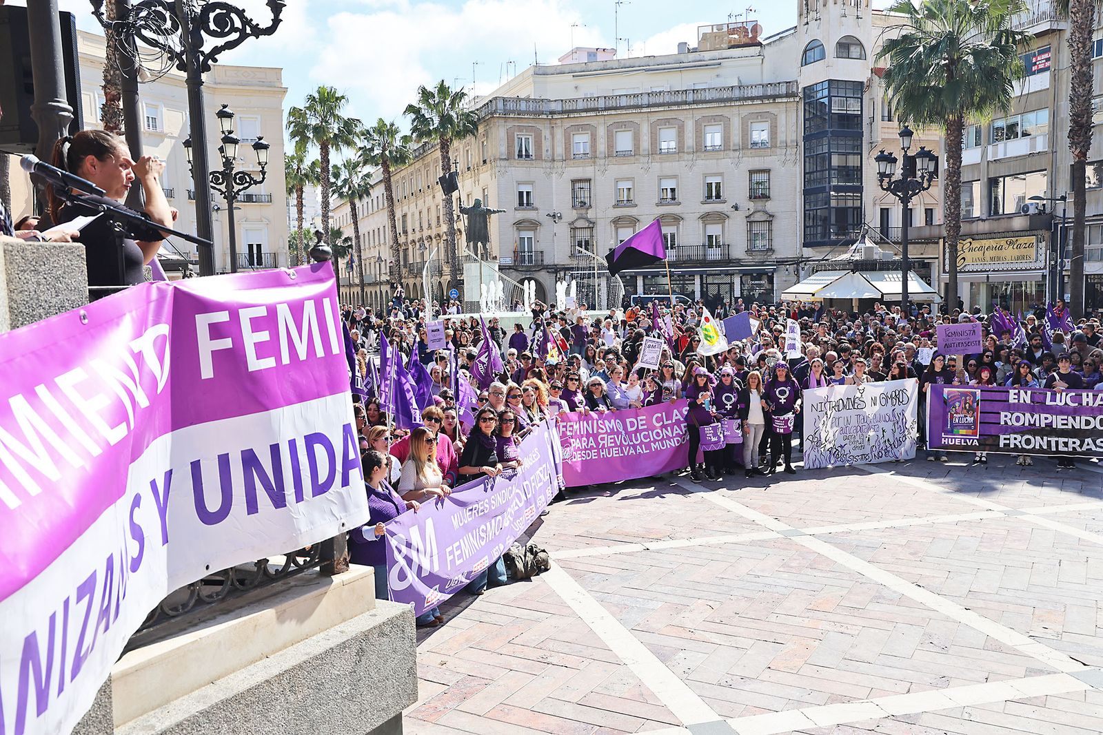 8M: Las fotografías de la manifestación del Día de la Mujer