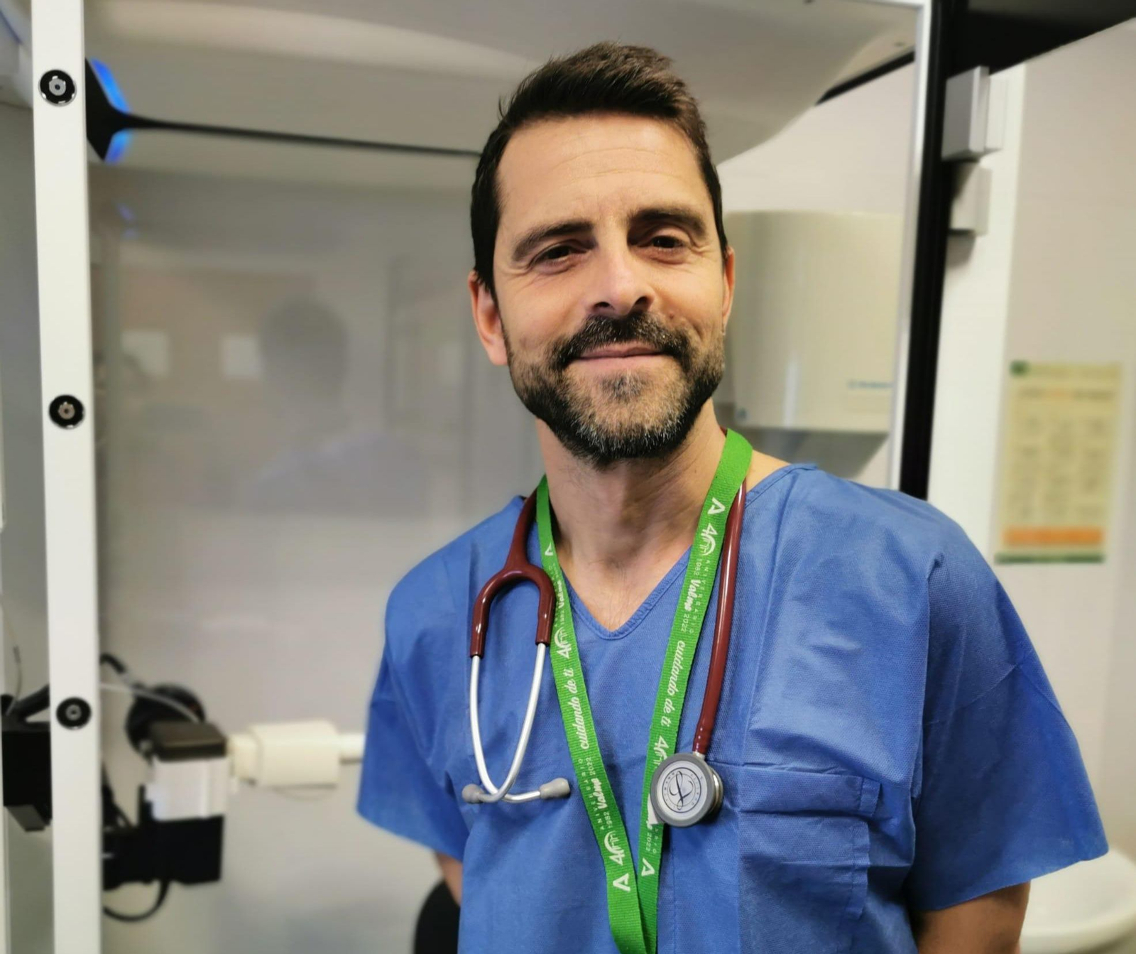 El neumólogo del Hospital Universitario de Valme, especializado en asma, Javier Gallego Borrego.