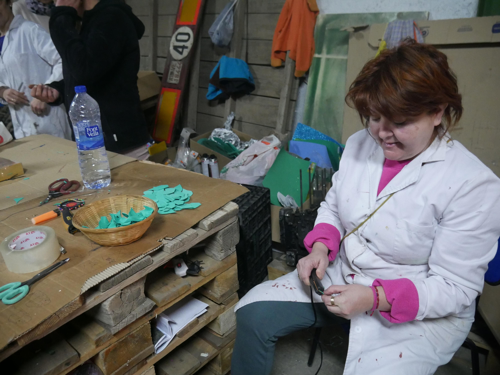 Imágenes de la elaboración de las carrozas tradicionales de Canjáyar