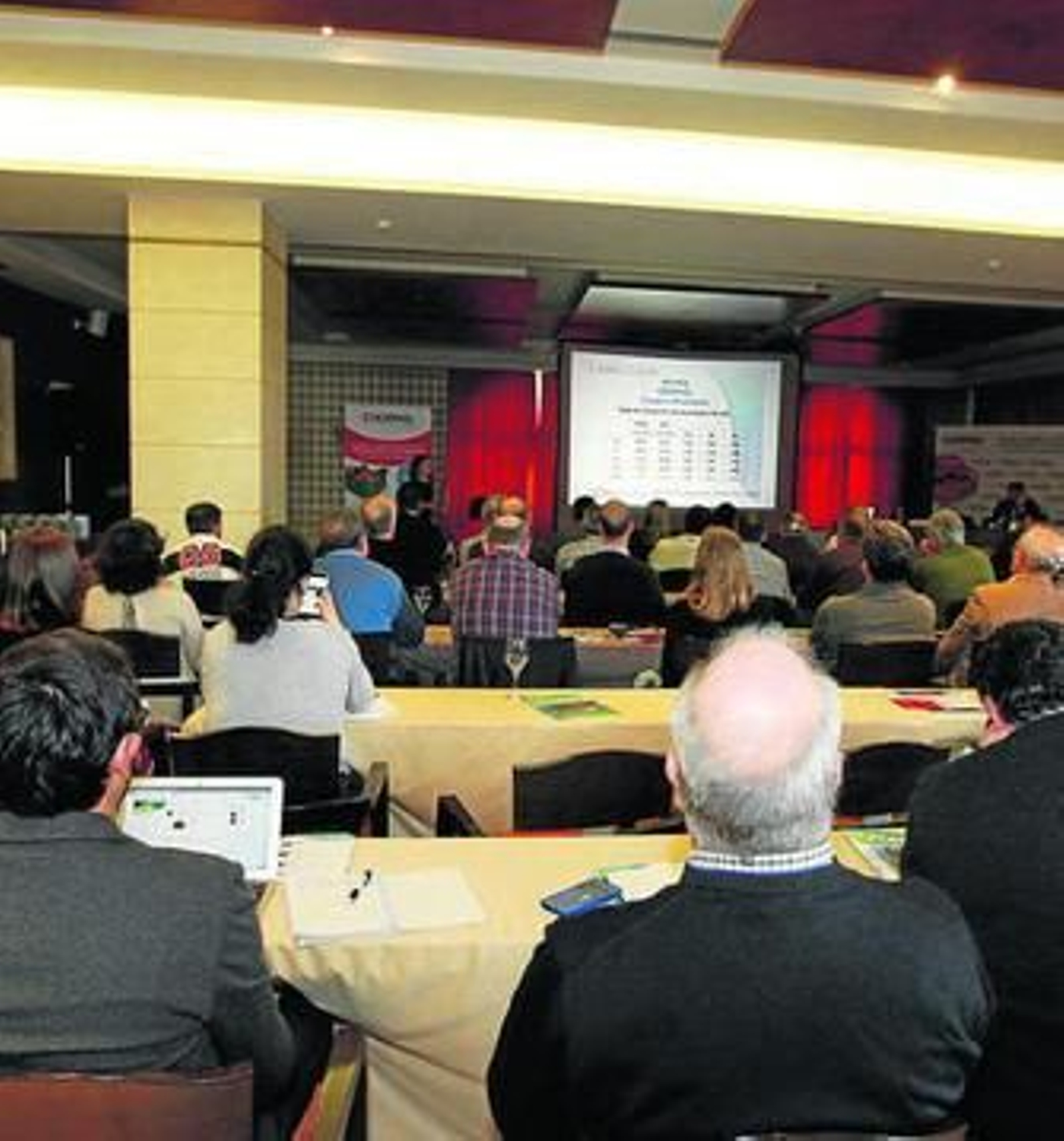 Coexphal organizó el pasado 8 de abril una jornada sobre envases.