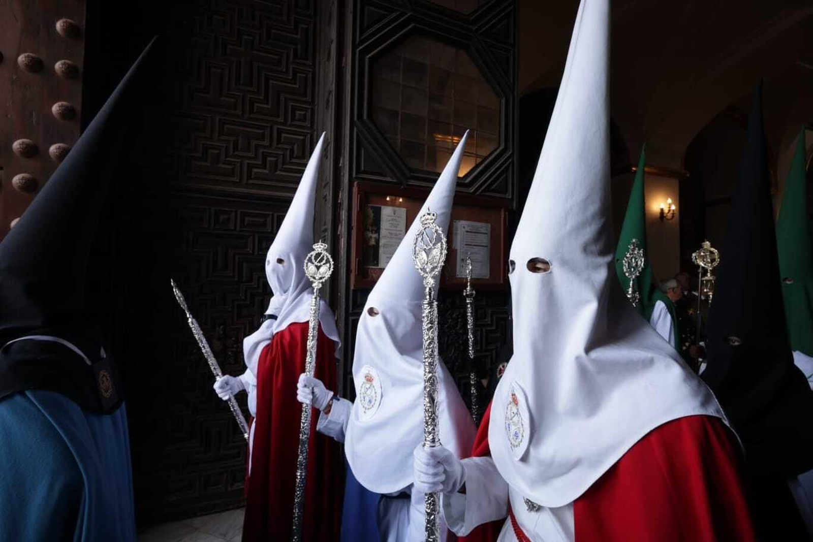 Las imágenes de la procesión del Santo Entierro de la Semana Santa de San Fernando 2023