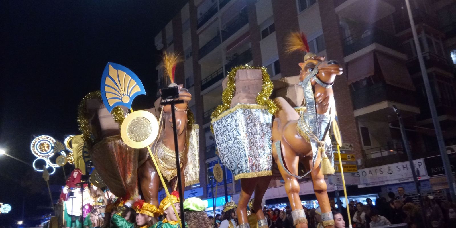 La cabalgata de Reyes Magos en Marbella, en imágenes