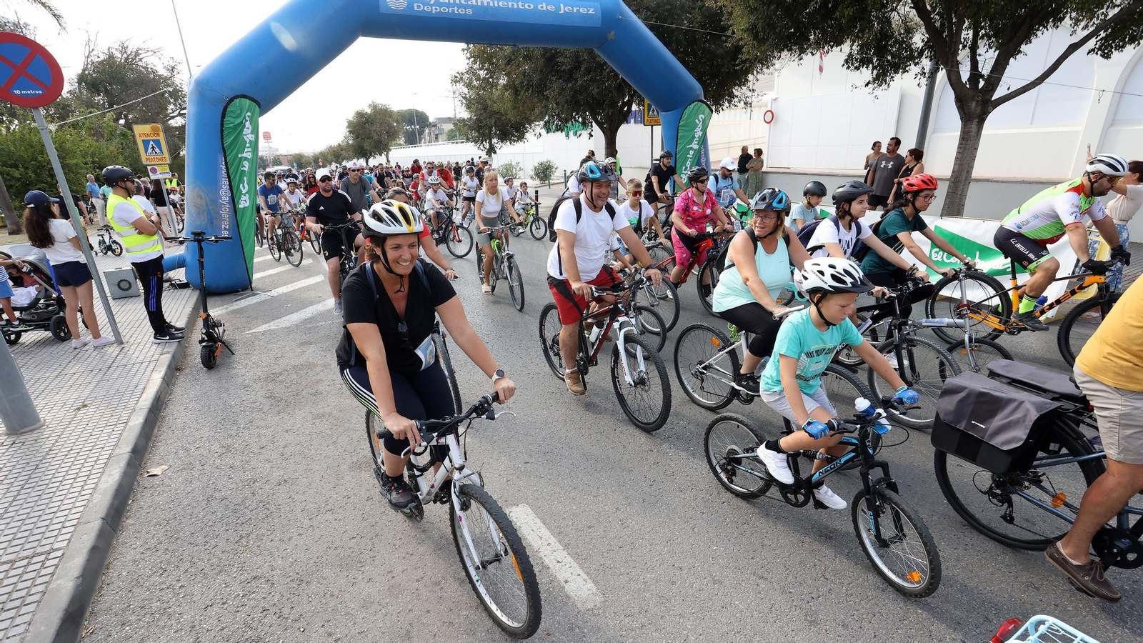 Búscate en el Día de la Bici Amistad por Jerez