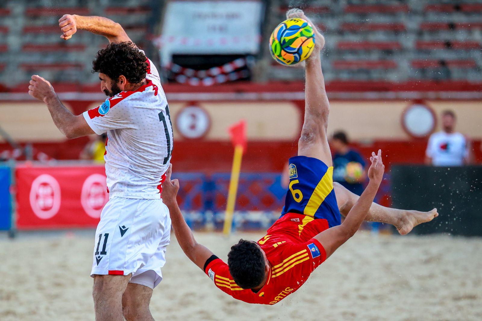 Las imágenes de la Euro Beach Soccer League en la Plaza de Toros de El Puerto