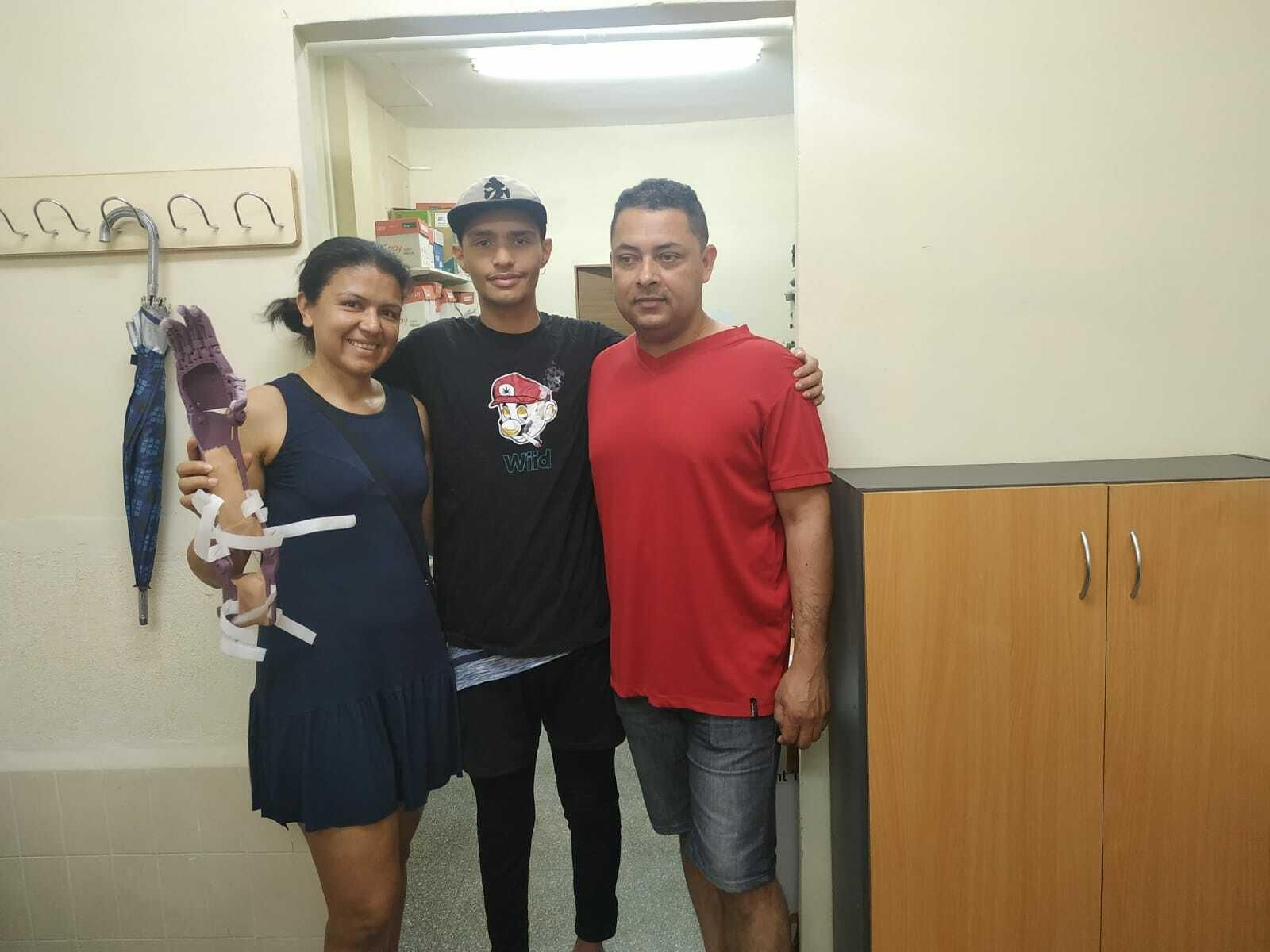 Fotogalería del proceso de elaboración del brazo mecánico