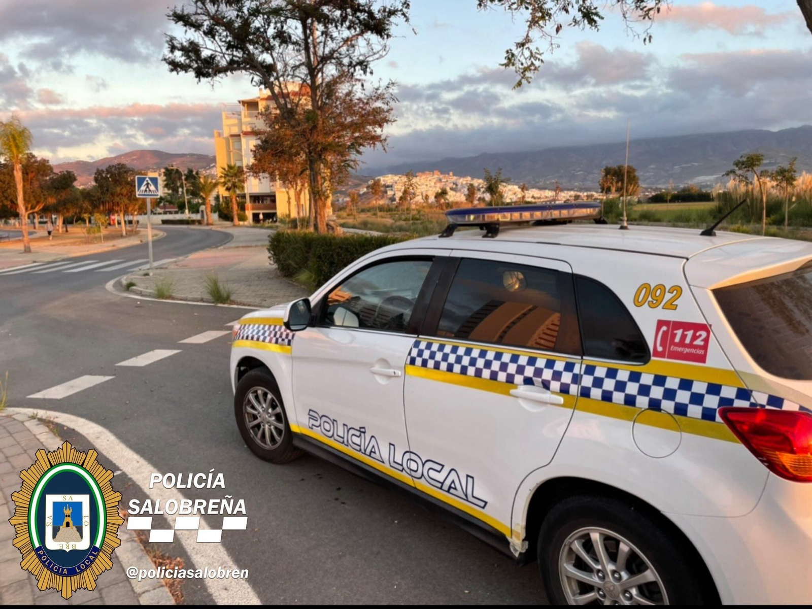Imagen de un coche de la Policía Local de Salobreña.
