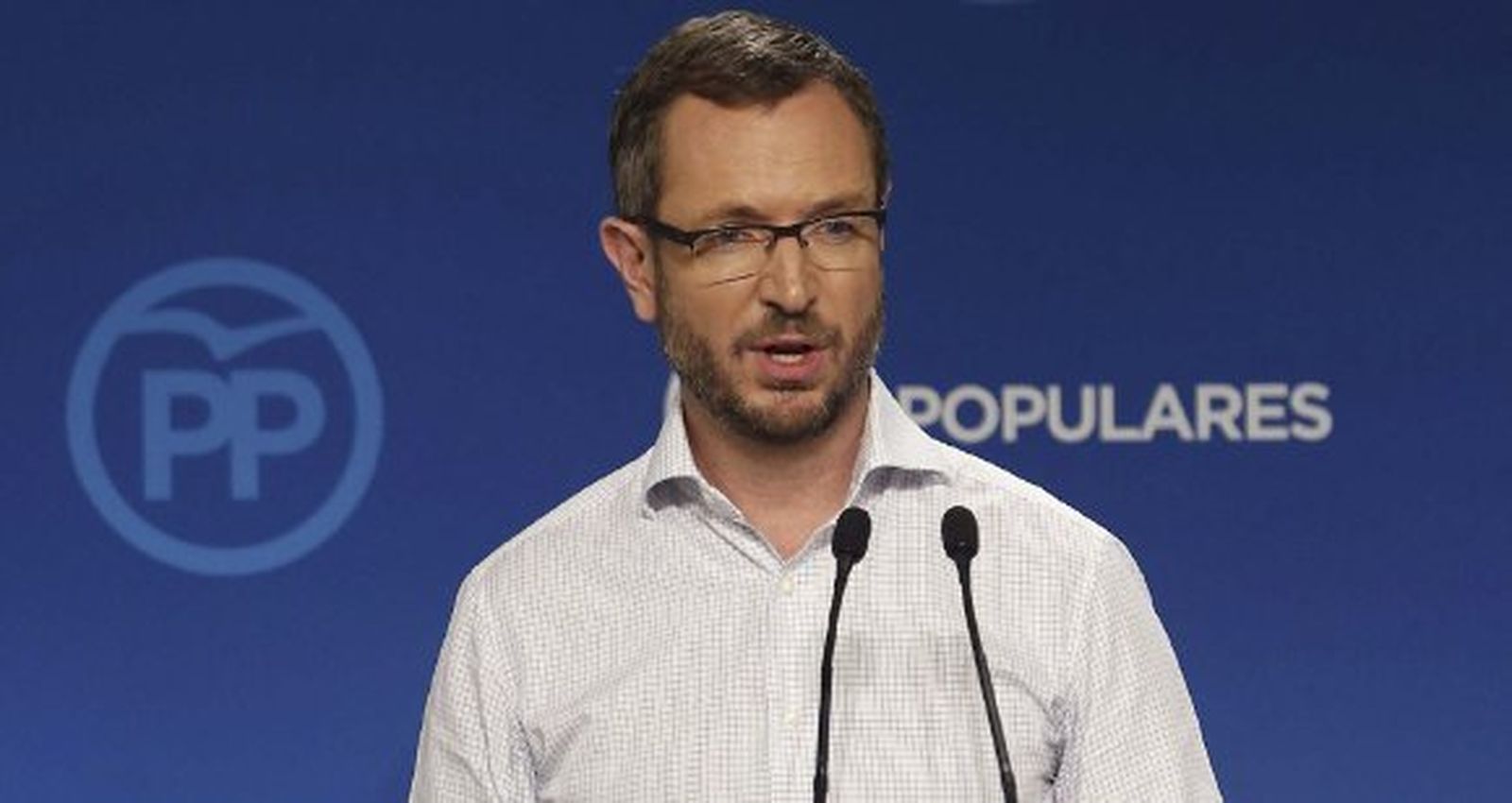 Maroto no sabe si Rajoy irá a su boda gay porque coincide con la campaña