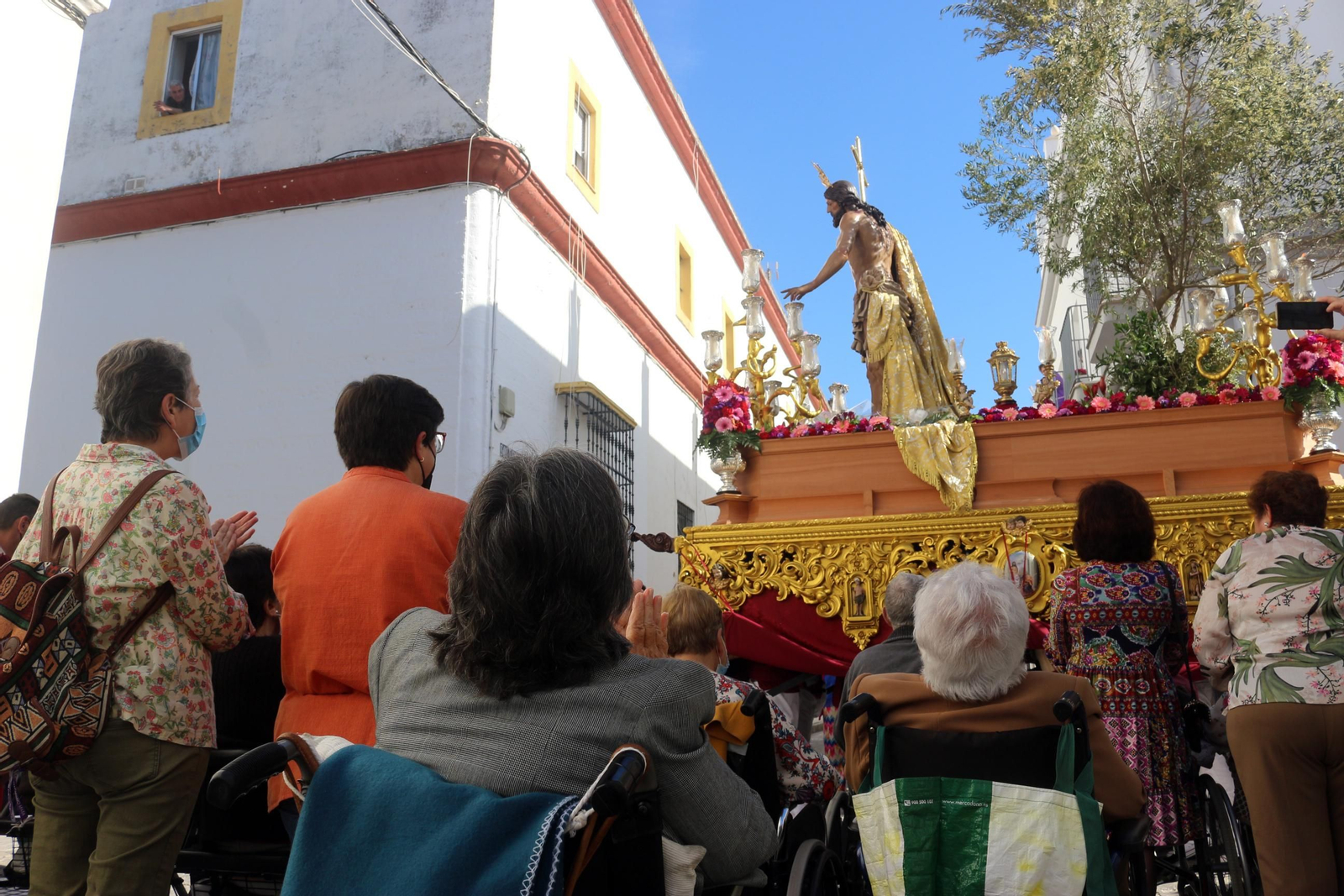 Las imágenes del Domingo de Resurrección en Puerto Real