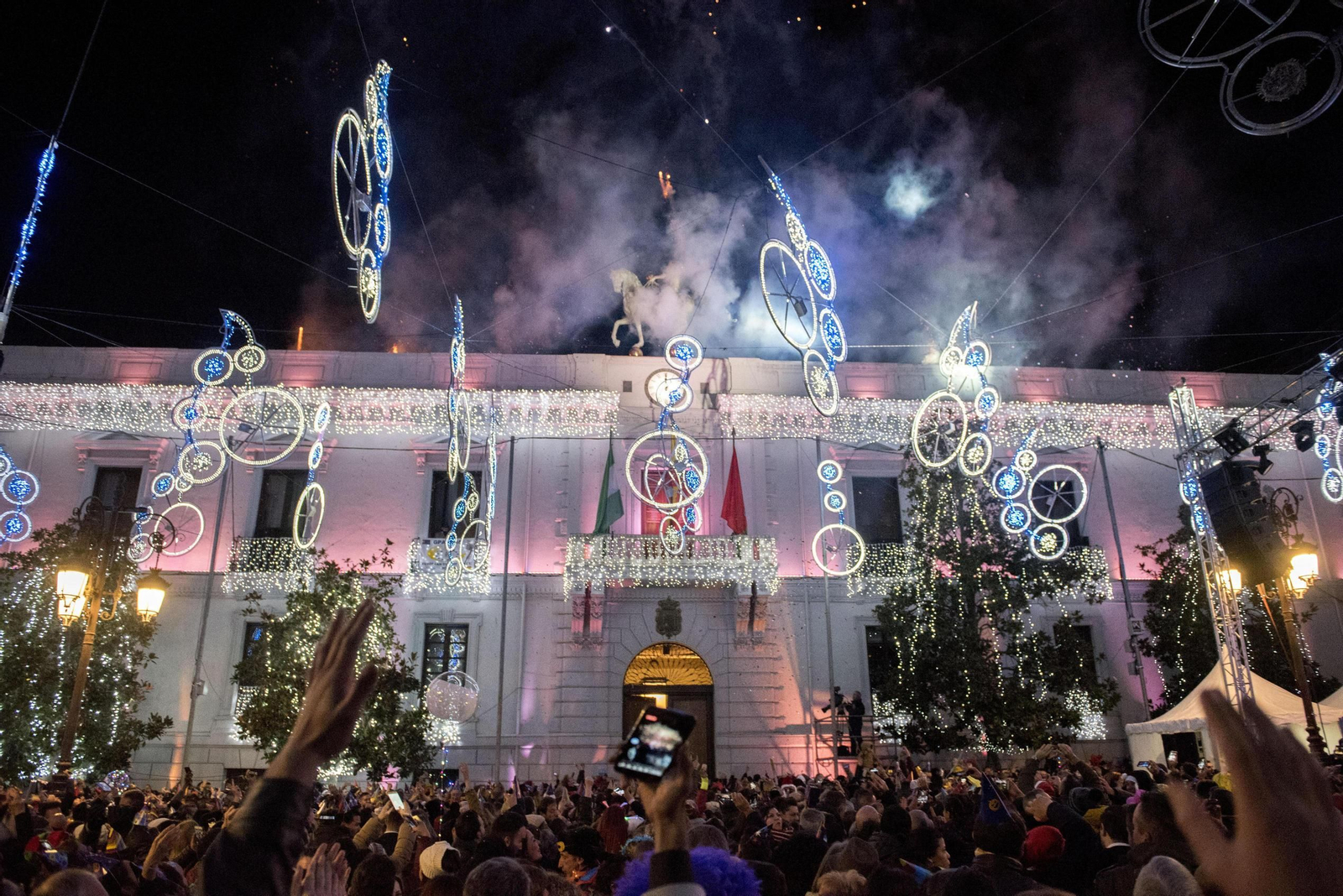 Las imágenes de la Nochevieja en la Plaza del Carmen