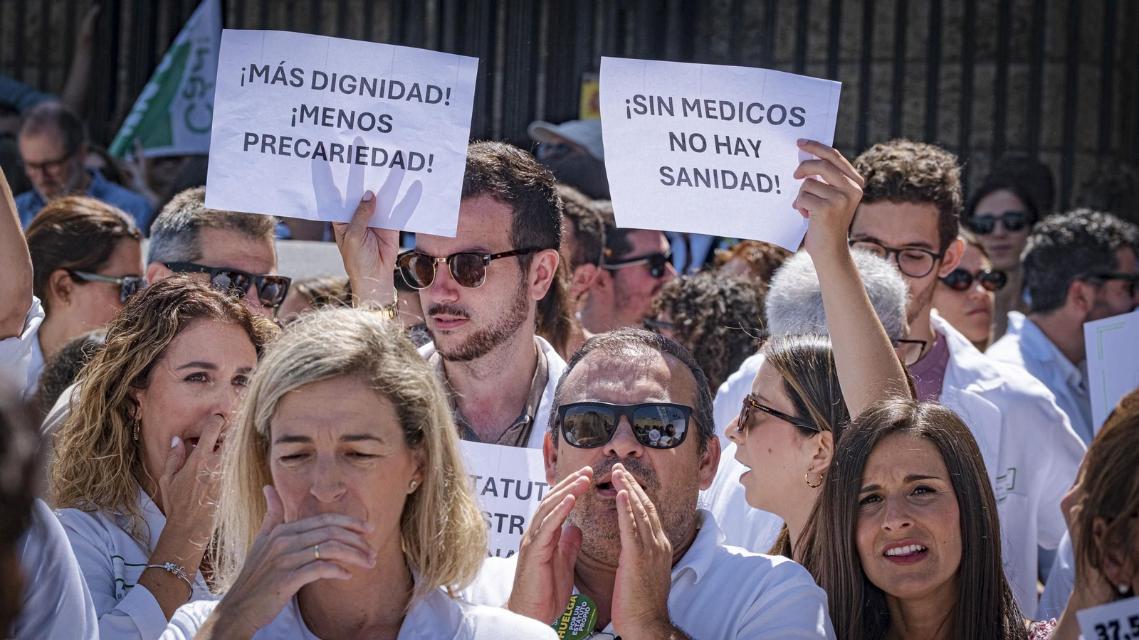 Las imágenes de la jornada de huelga de médicos en Cádiz