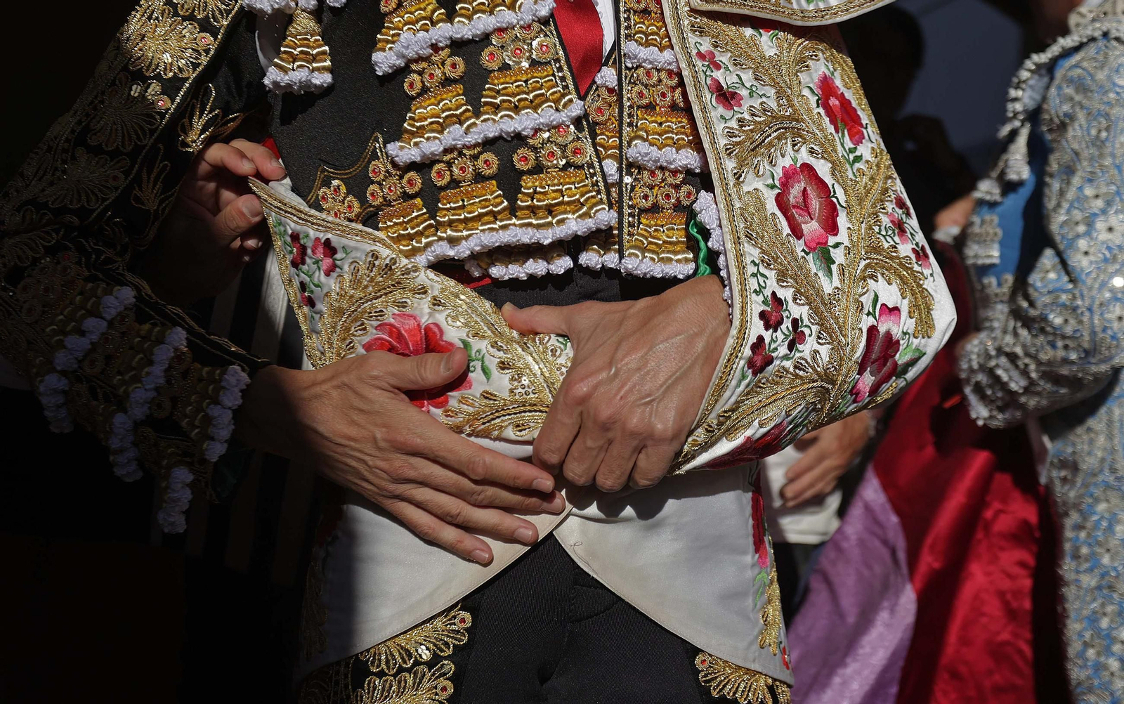 Fotos de la corrida del domingo de la Feria de La Línea: Emilio de Justo y David Galván