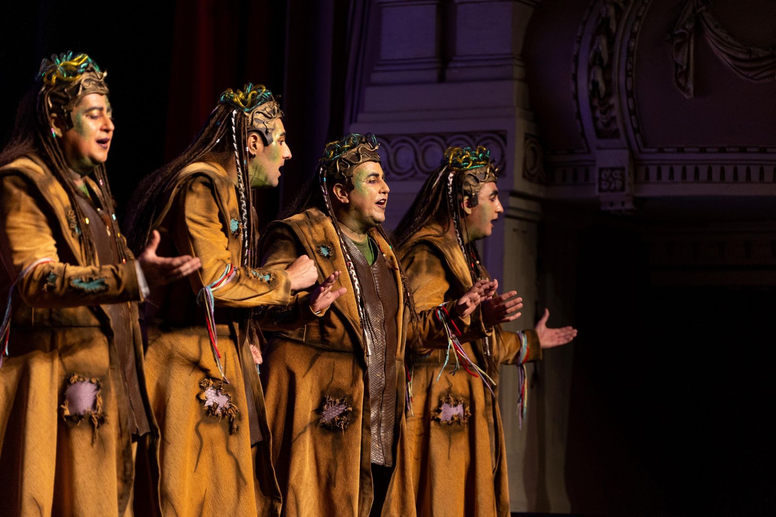 Imágenes de la actuación de la comparsa de Ayamonte "La Venenosa" en el Carnaval Colombino