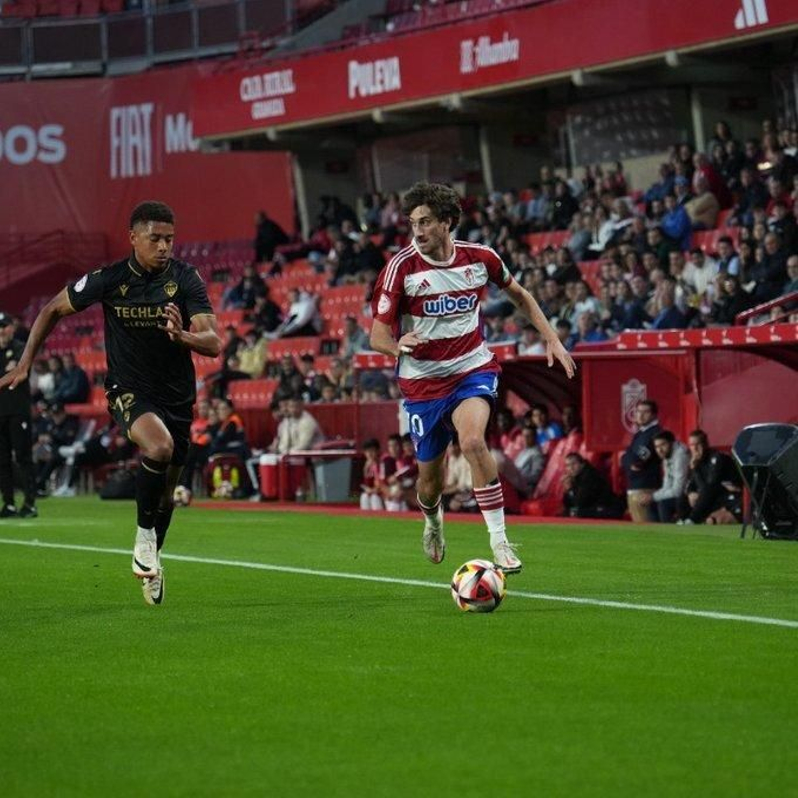 Ataque del Recreativo Granada en un partido anterior en casa