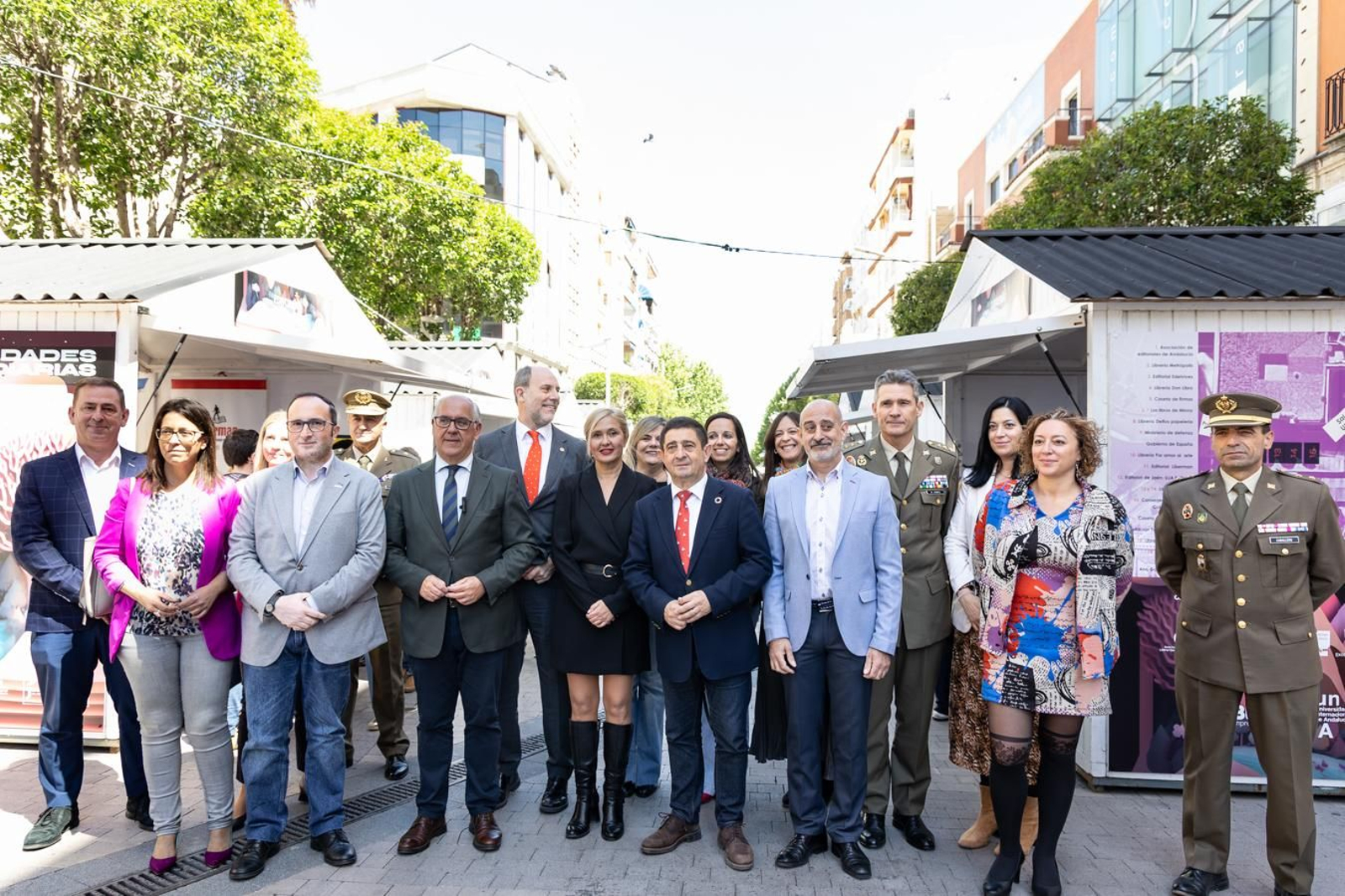 En imágenes: Jaén acoge a la periodista y escritora Nativel Preciado en la presentación de 'Palabras para Olivia'