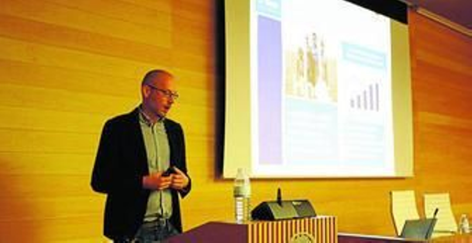 Alexander H. Ungru durante su poncia ayer en Almería.