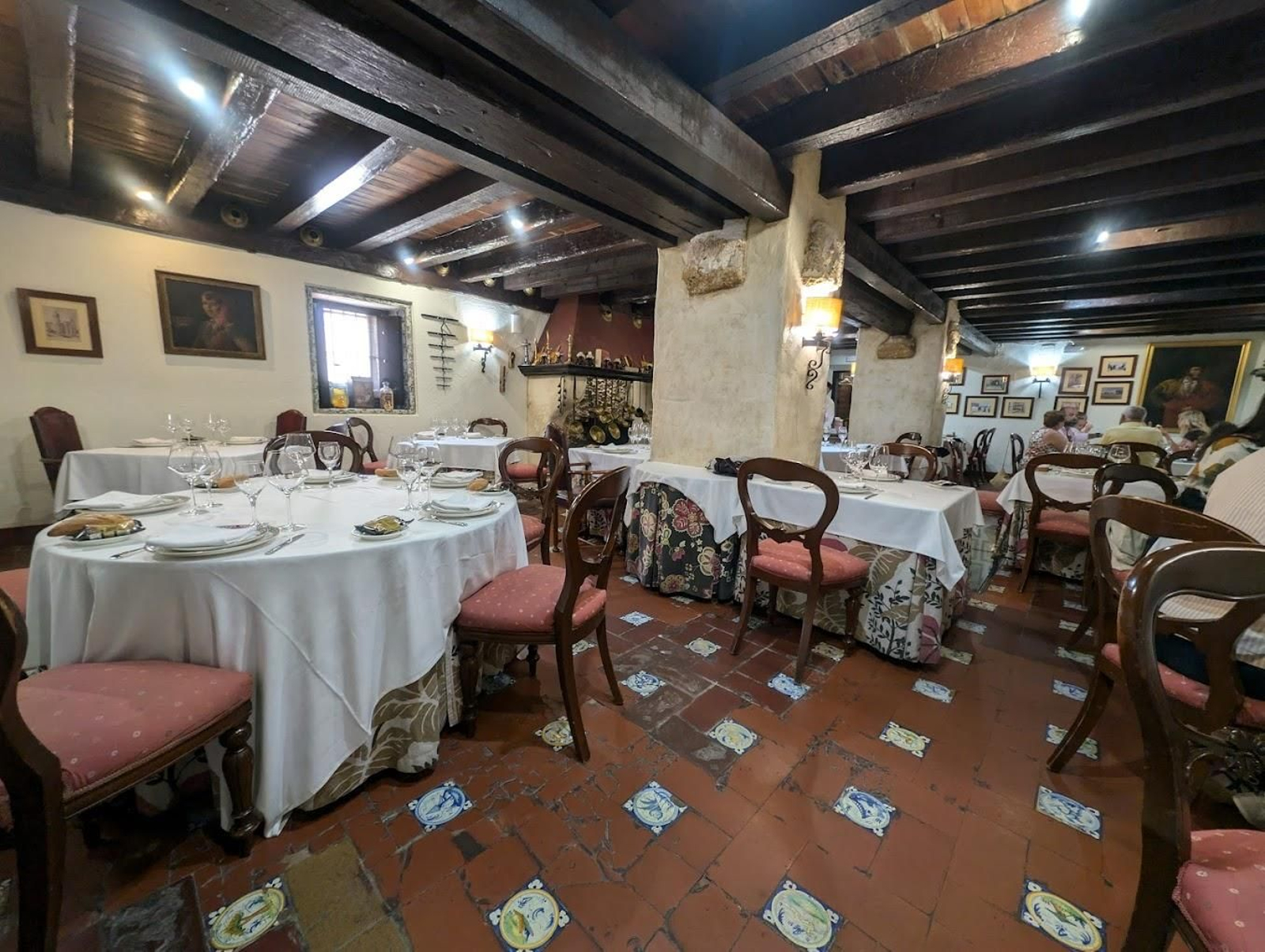 Interior del restaurante Ventorrillo el Chato