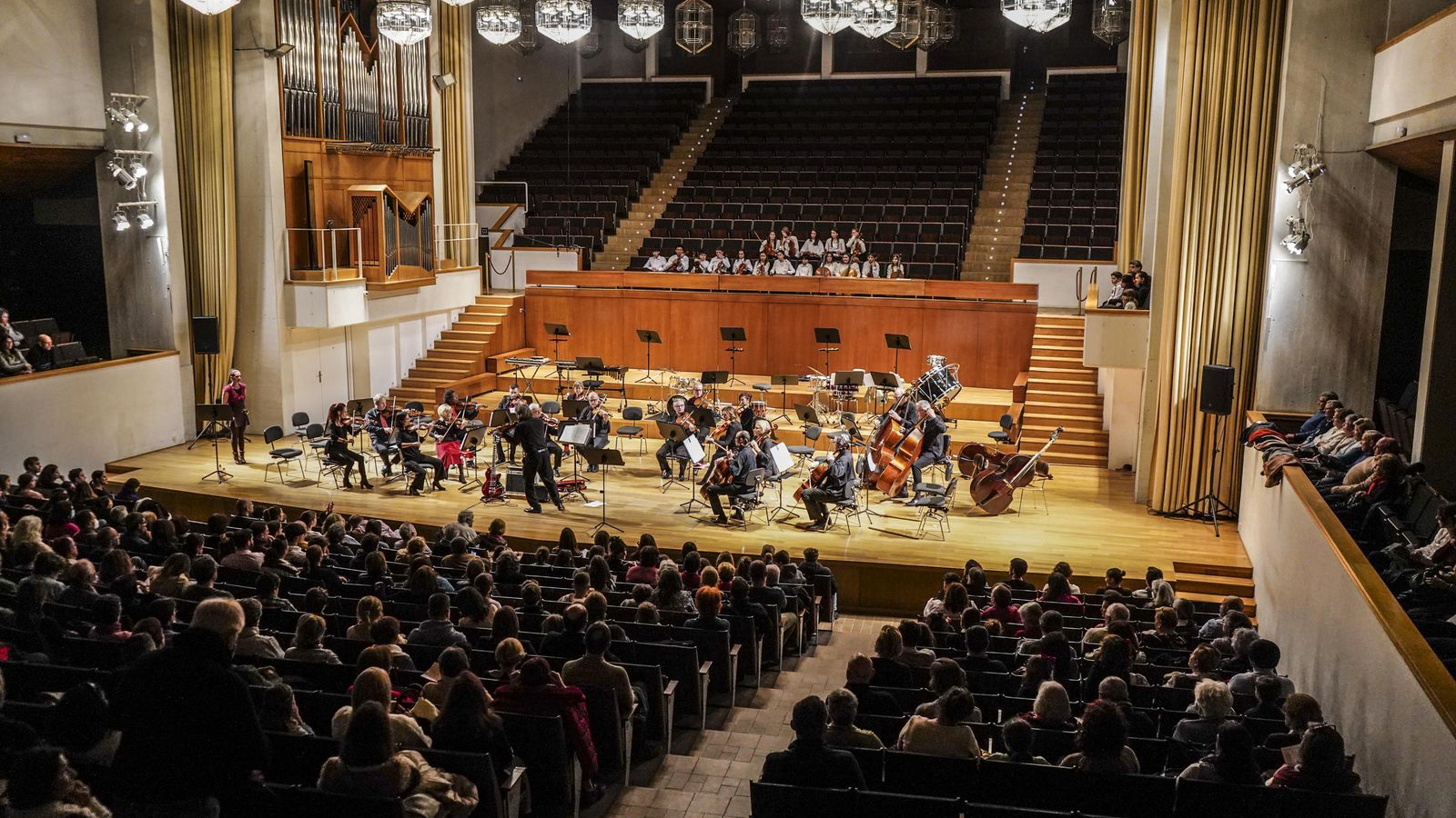 El Manuel de Falla acogió a numeroso público.