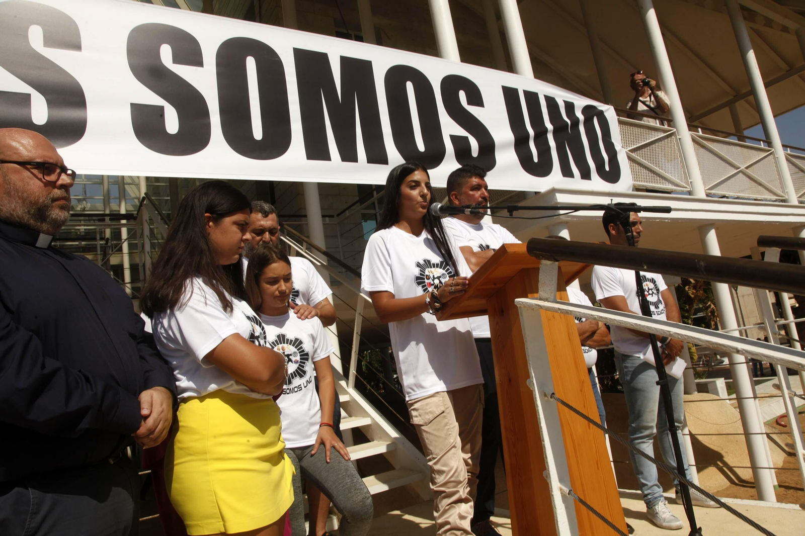 Imágenes de la manifestación de apoyo a Antonio Garrido, policía apuñalado en Punta Umbría