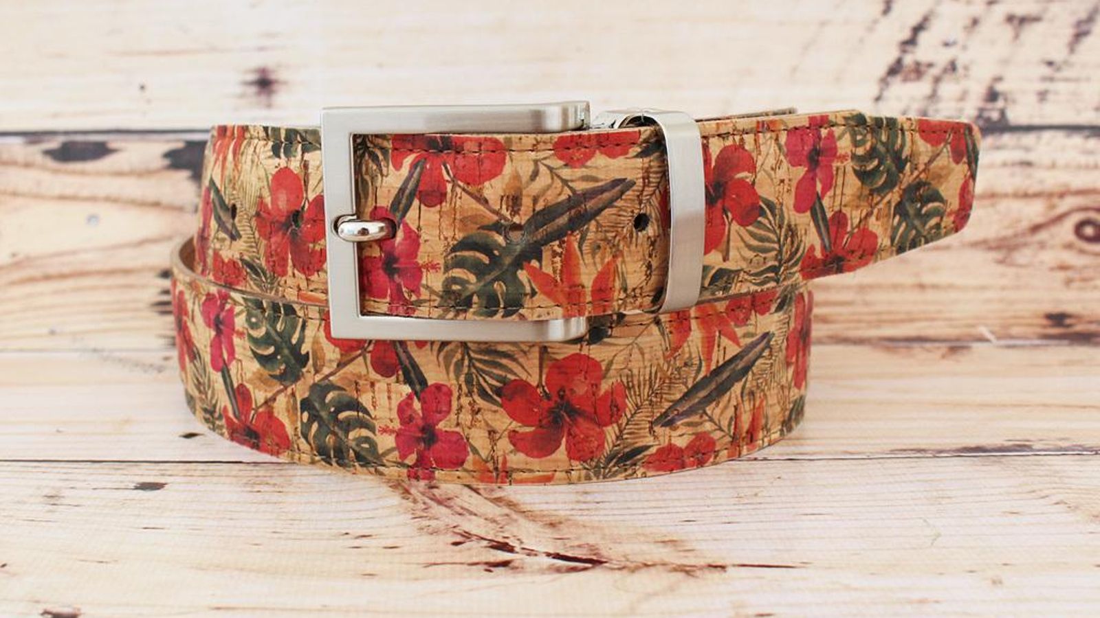Cinturón de corcho sostenible.