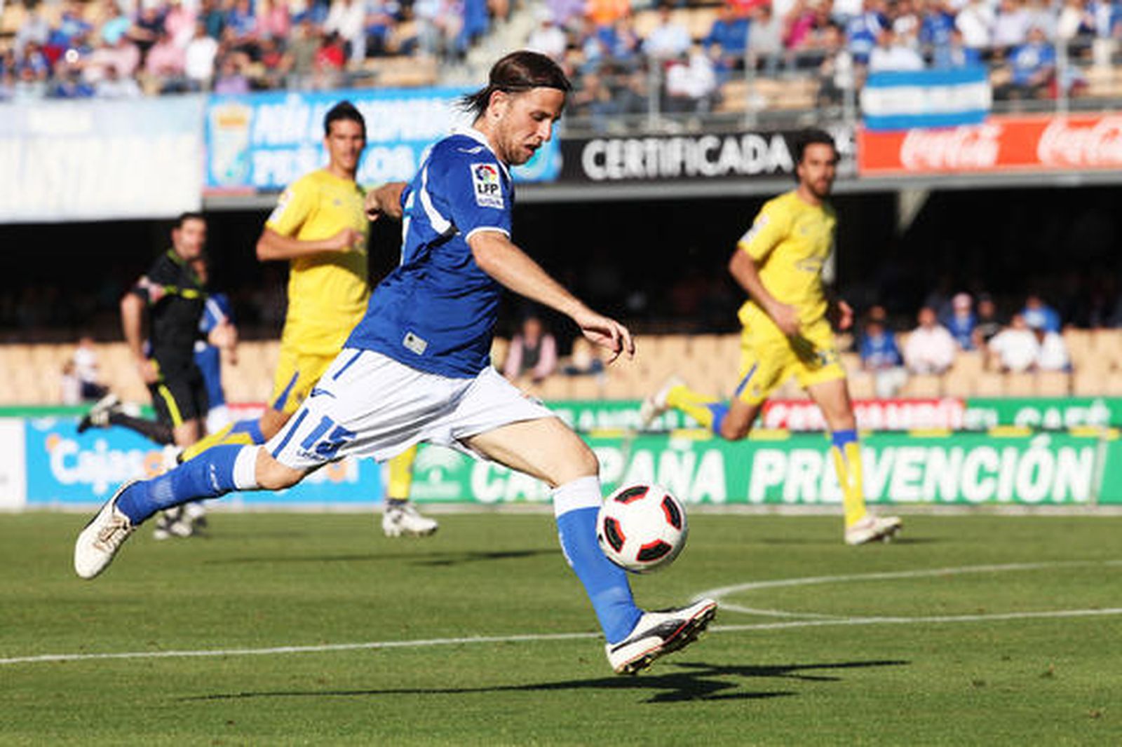 Cordero se dispone a chutar. 

Foto: Vanesa Lobo