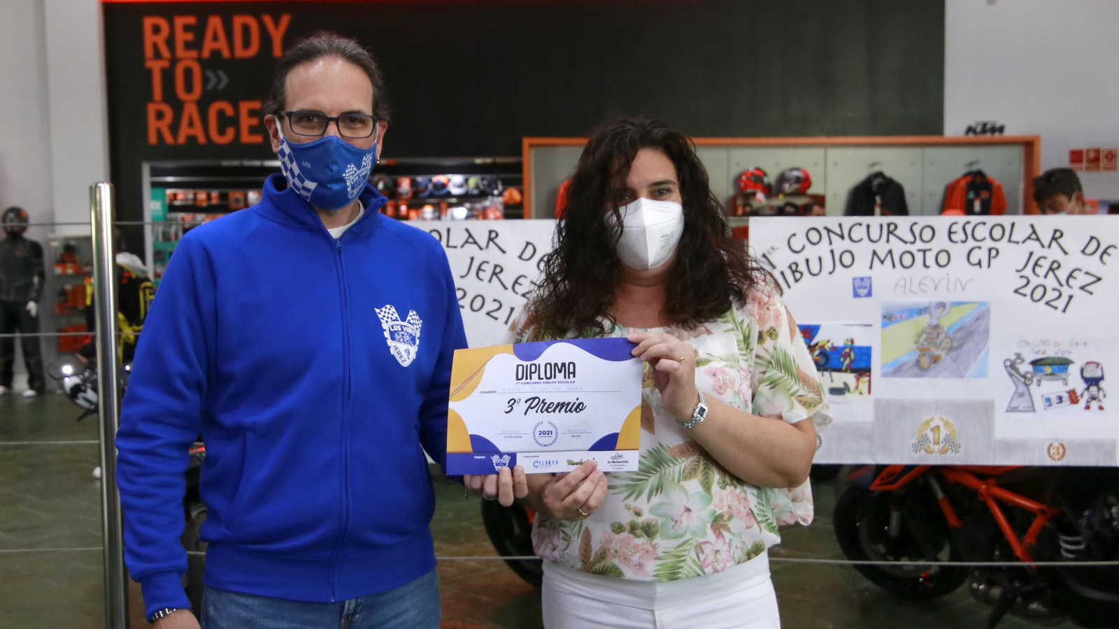 Entrega de premios en El Motorista del Concurso de Dibujo Escolar MotoGP.