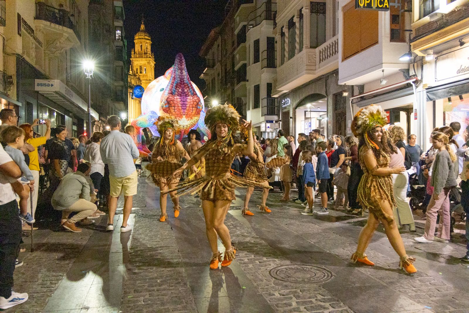 Pregón de David Uclés y cabalgata por la Feria de San Lucas