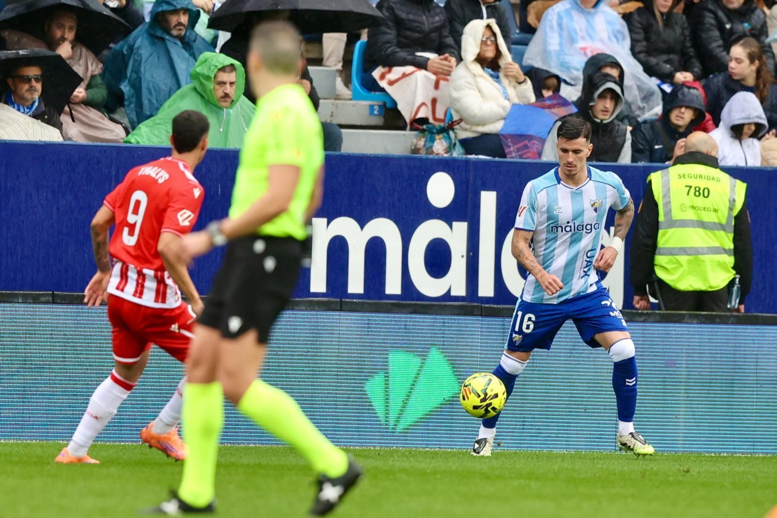 Diego Murillo, ante la UD Almería