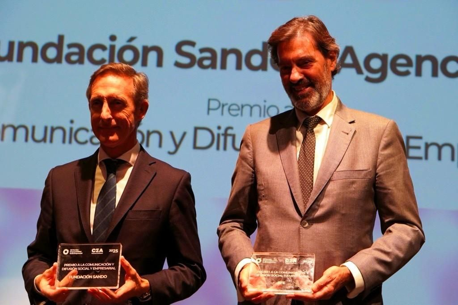 Premios CEA en Responsabilidad Social Empresarial 2025 | Premio a la Comunicación y Difusión Social y Empresarial para la Fundación Sando y la Agencia EFE