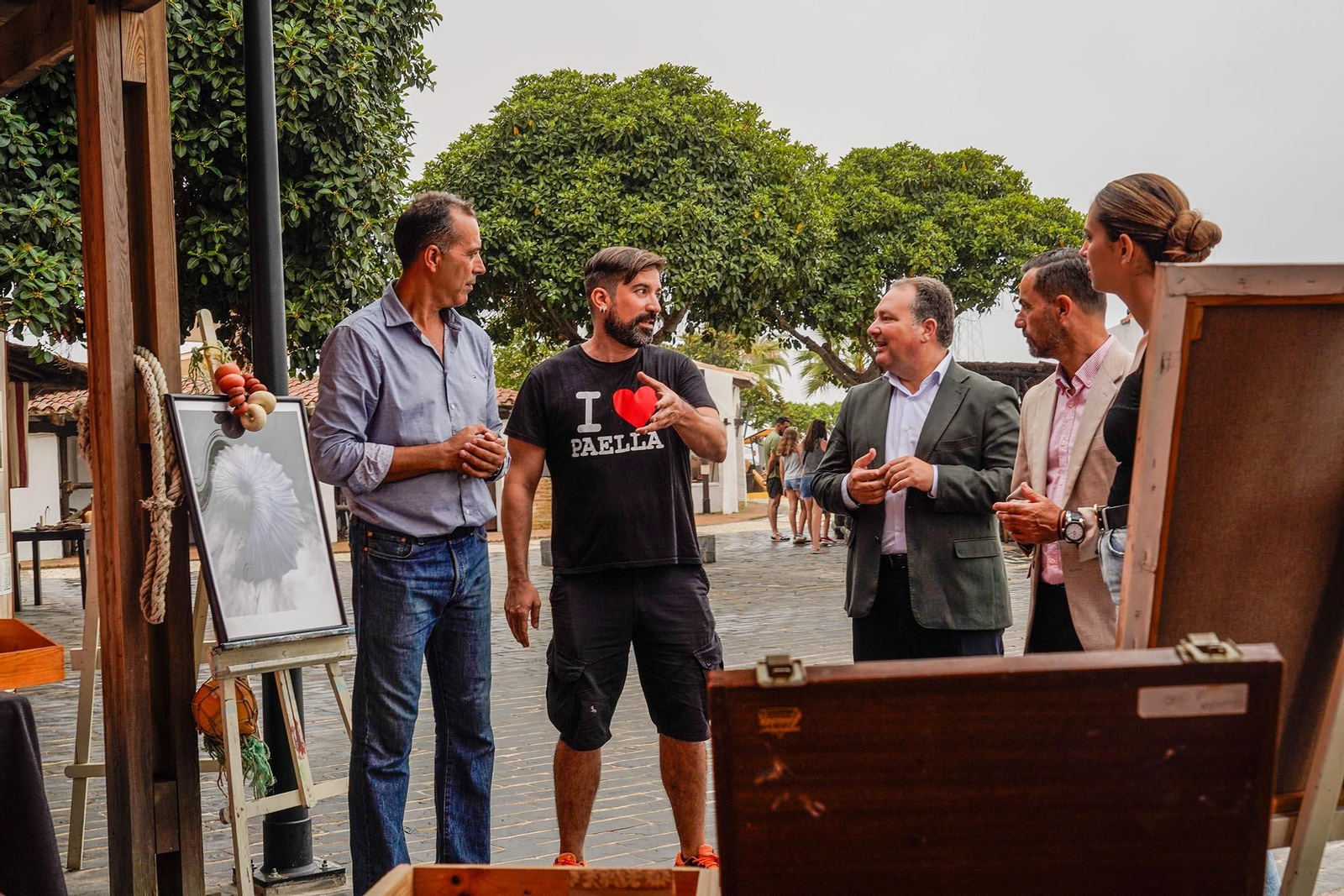 Imágenes de la visita guiada para dar a conocer las reformas realizadas en el Muelle de las Carabelas y su entorno