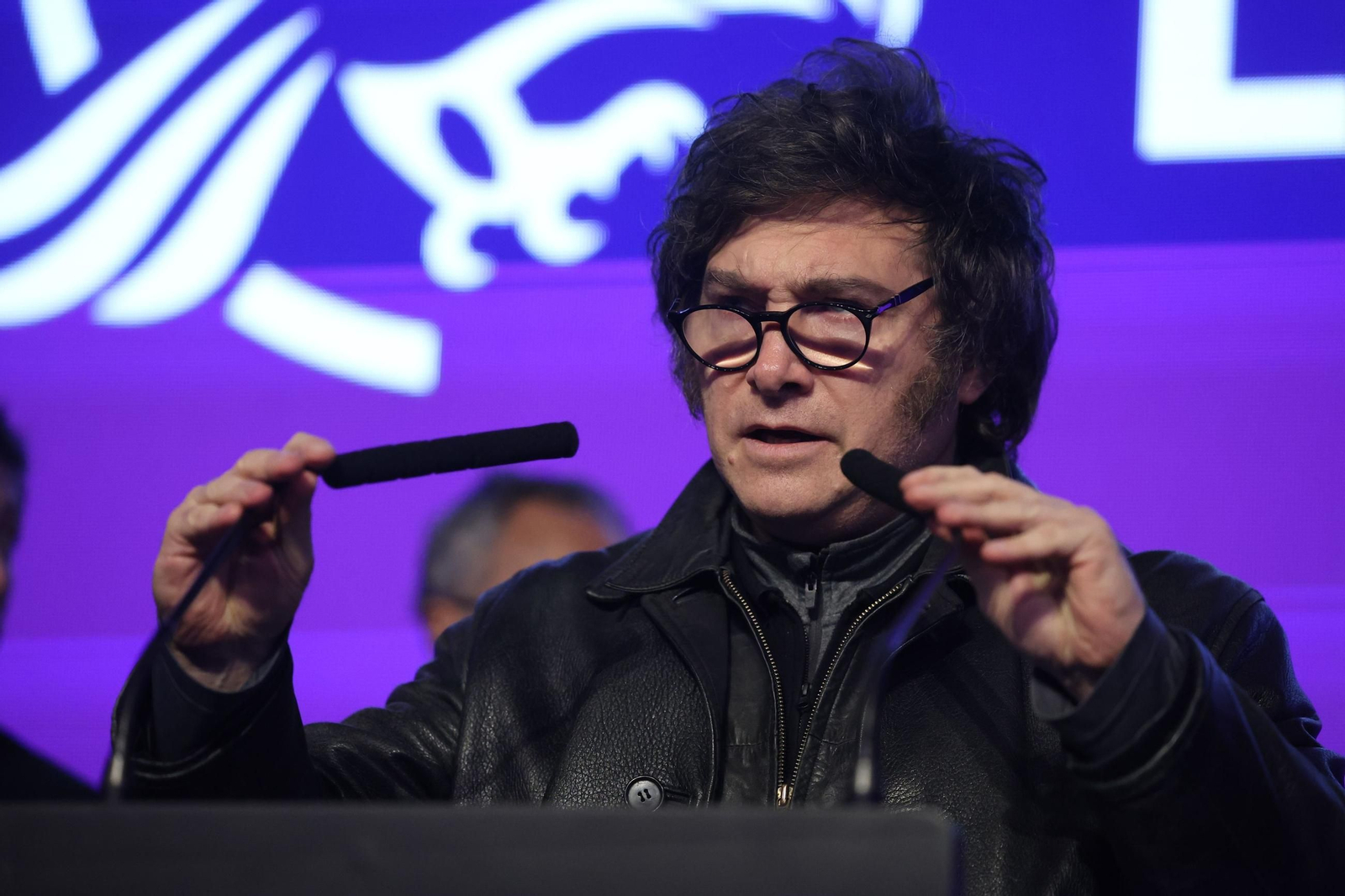El presidente de Argentina, Javier Milei, habla tras conocer los resultados electorales.