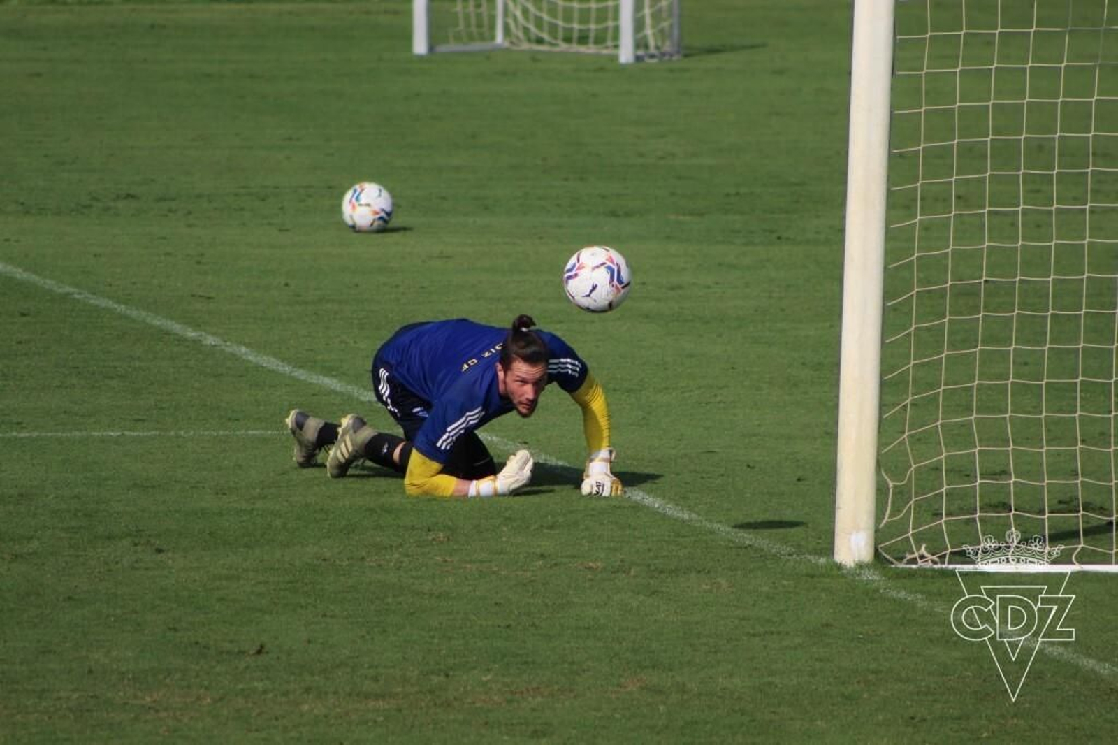 Ledesma, atento al balón en un entrenamiento.