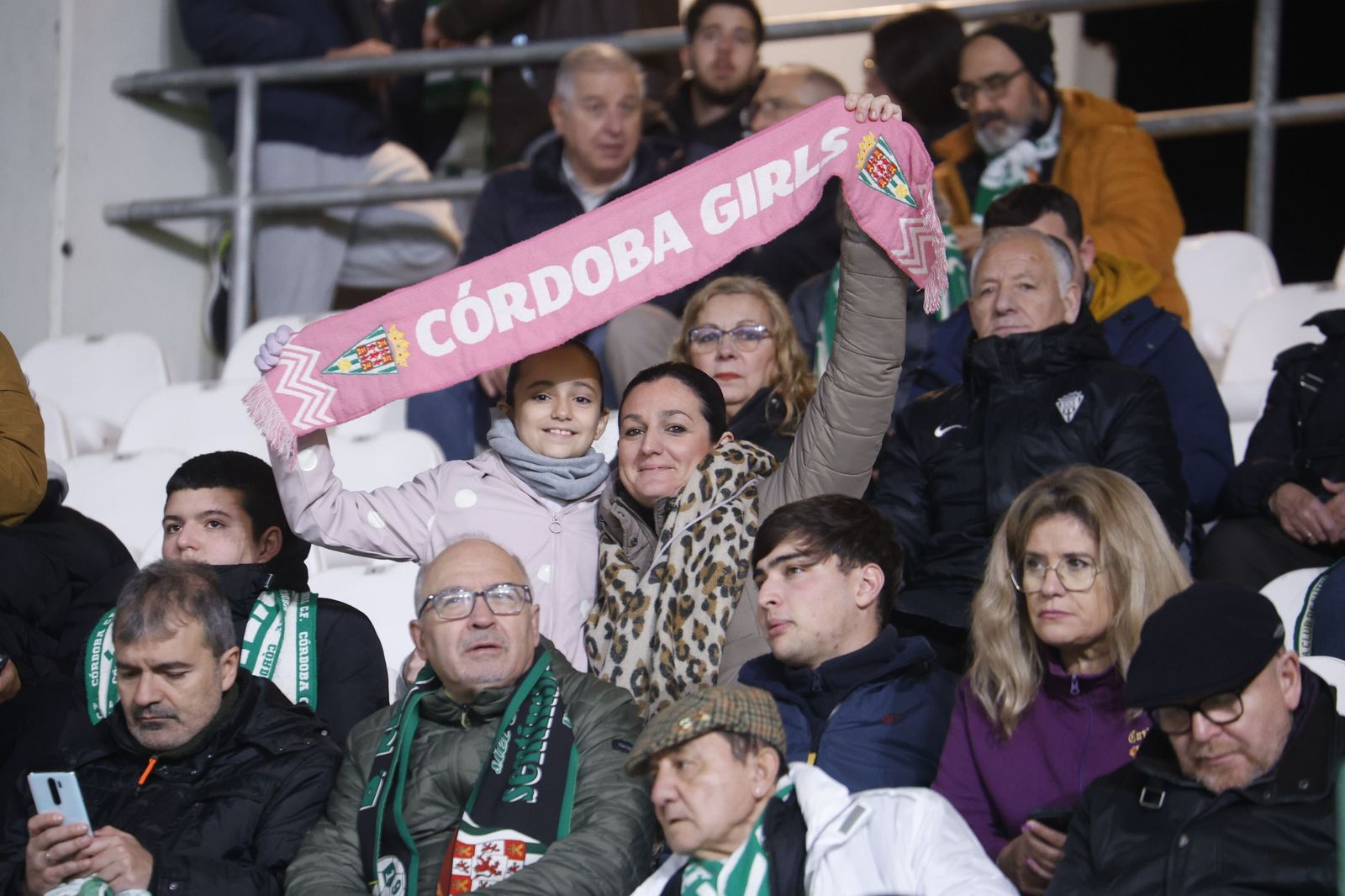 Las mejores fotos del ambiente en El Arcángel para el Córdoba CF - Burgos