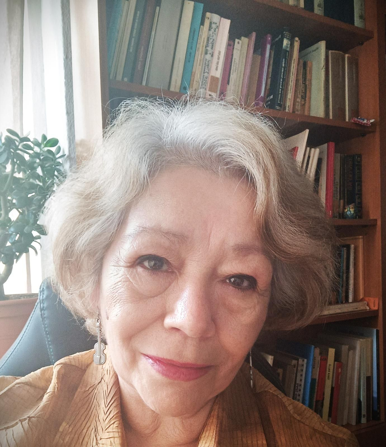 Emilia García Castillo, ganadora del cuarto Certamen de Poesía Alpujarra