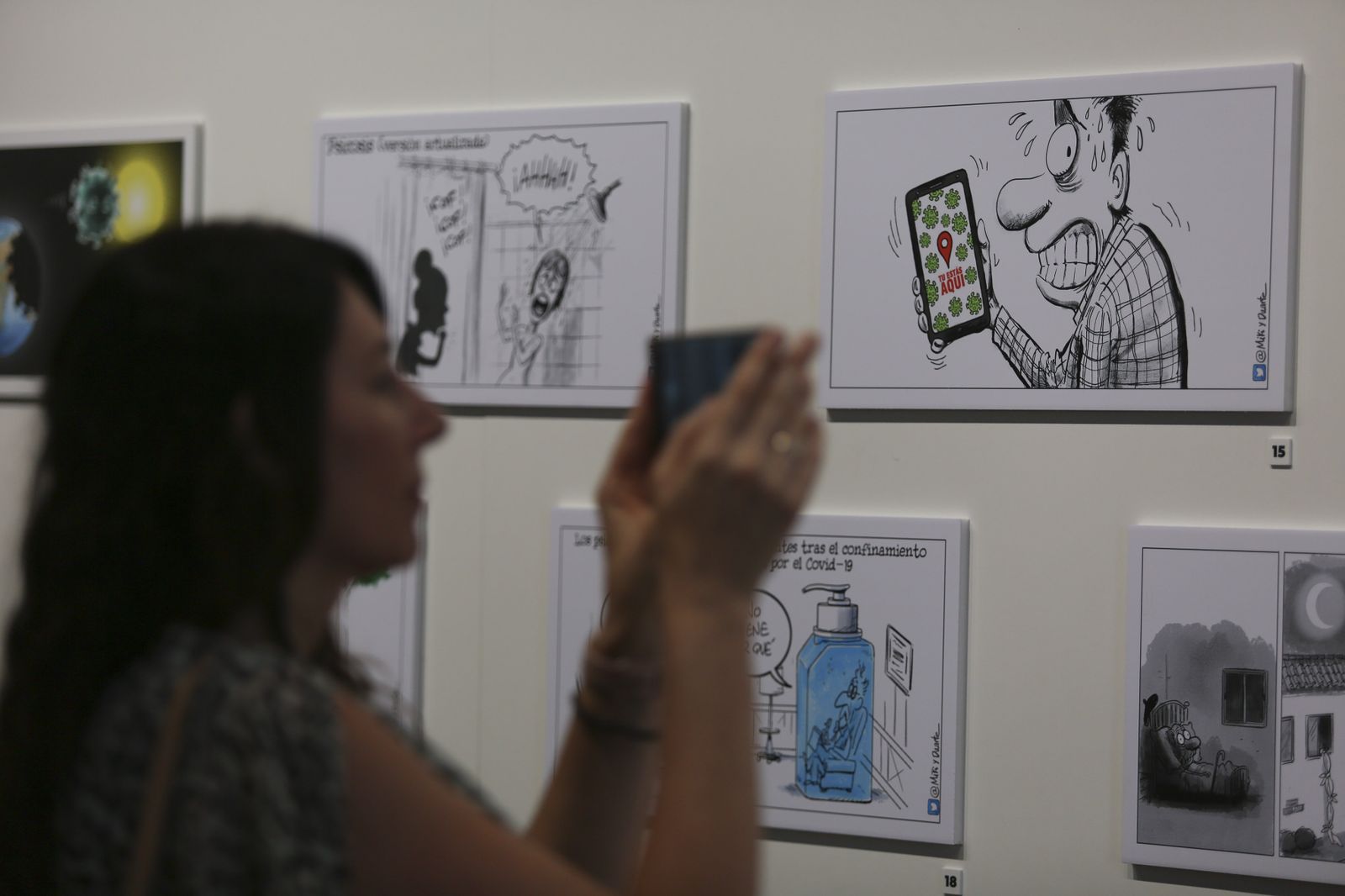 Exposición de viñetas de Miki y Duarte (fotos)