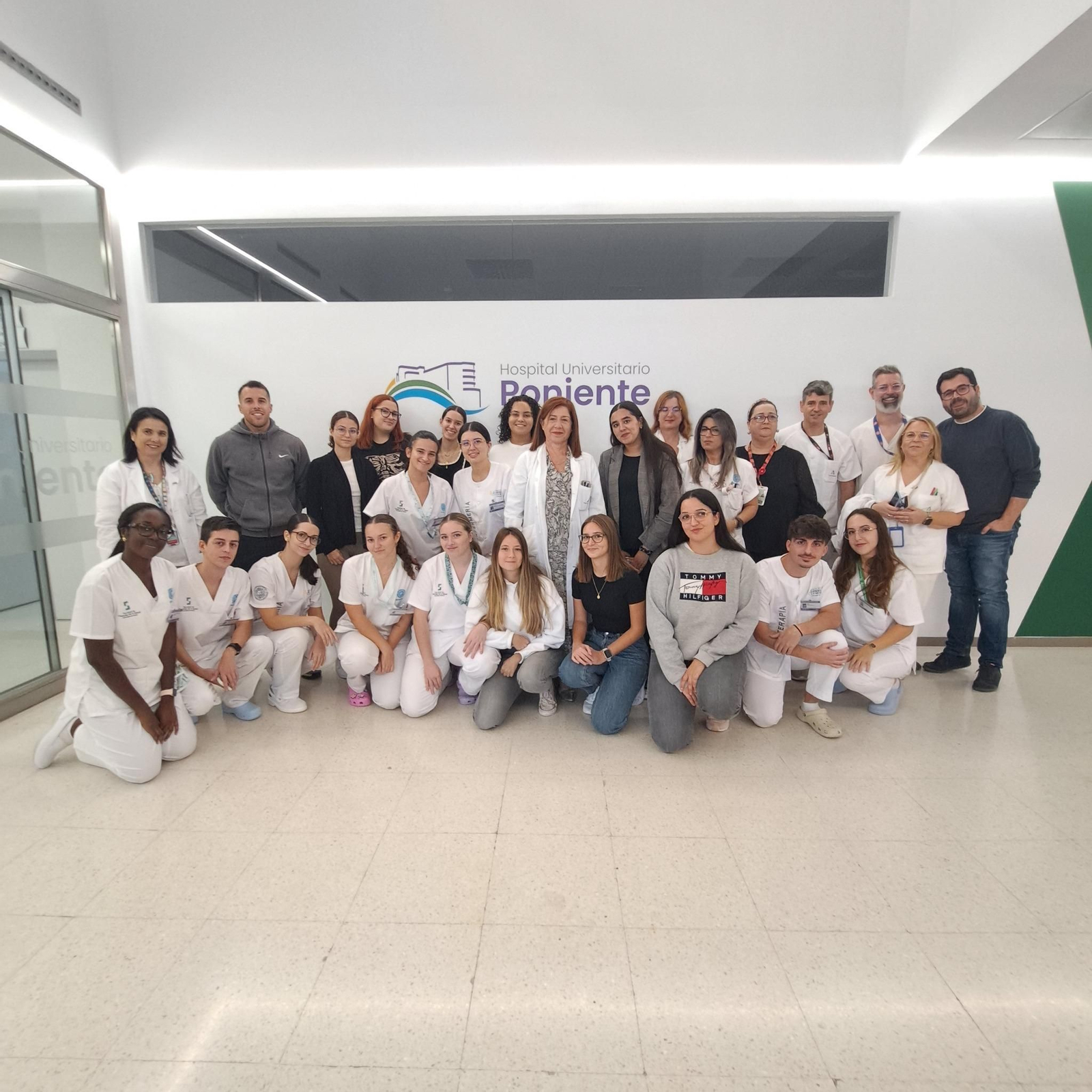 Estudiantes de Enfermería y Fisioterapia, en la jornada de recepción de sus prácticas formativas.