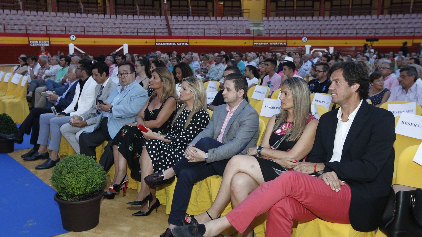 El acto contó con gran parte de la corporación municipal roquetera, con su alcalde a la cabeza.